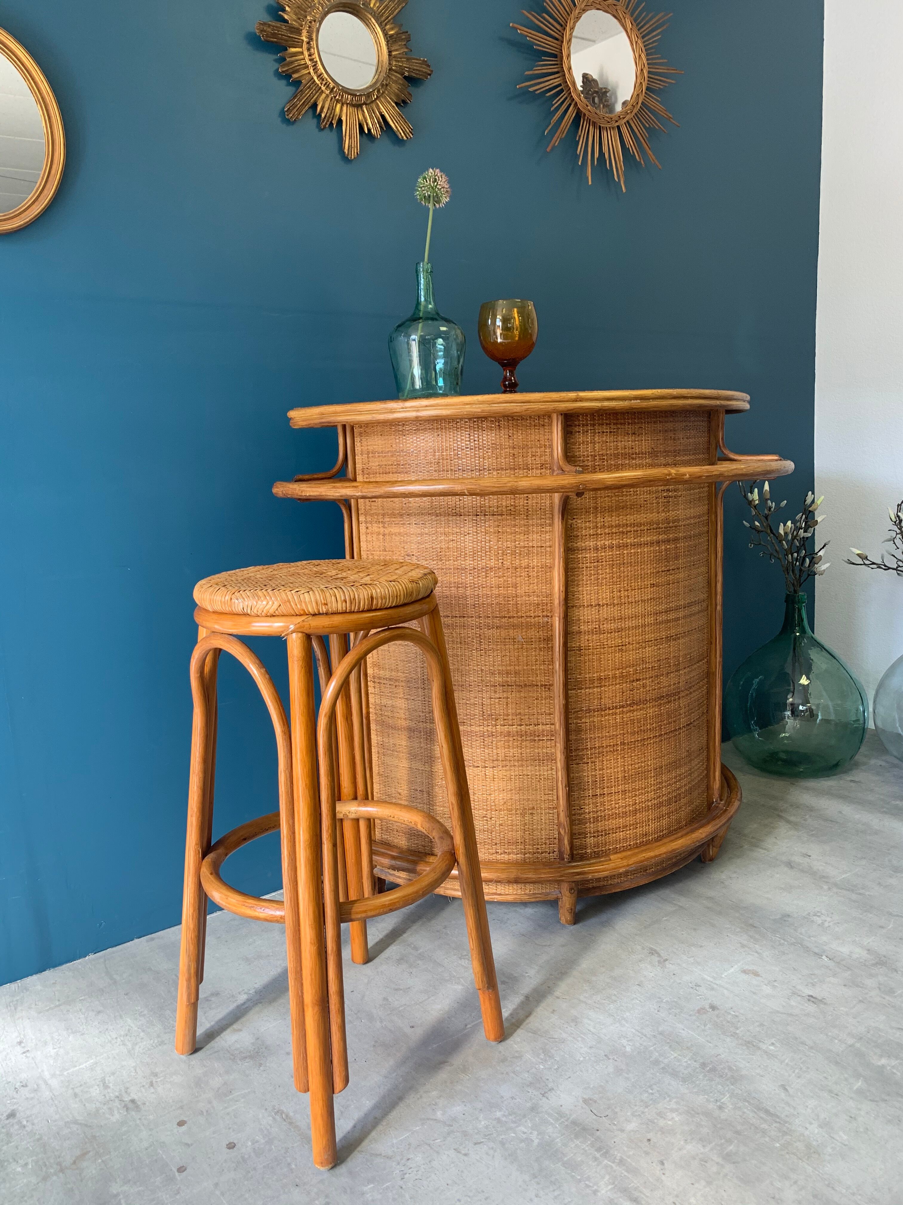 Vintage rattan bar