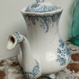 Ensemble cafetière et pot à lait St Amand et Hamage Nord modèle Régence