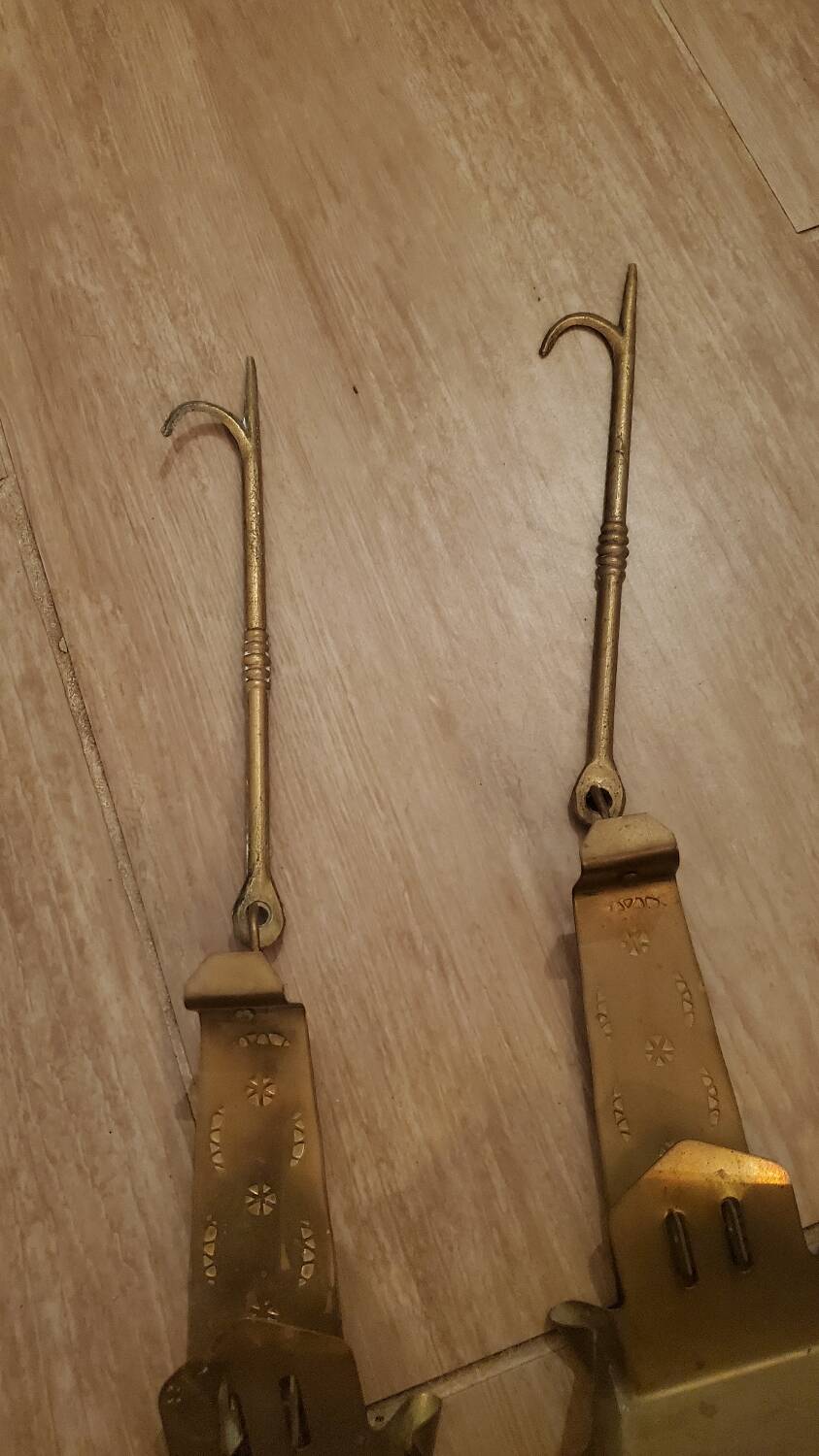 2 oil lamps chaleil, calelh, caleil