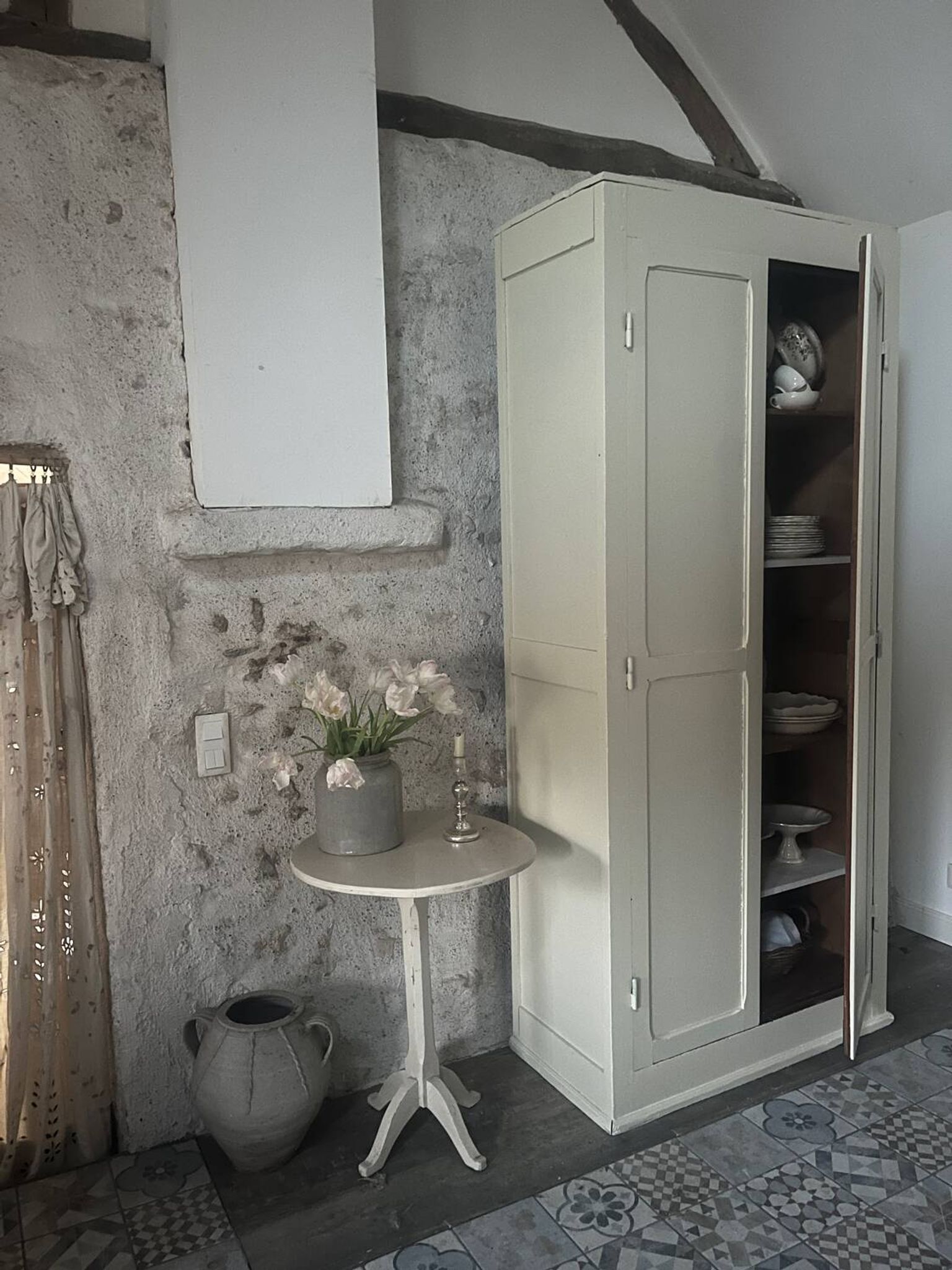 Wardrobe, linen cupboard