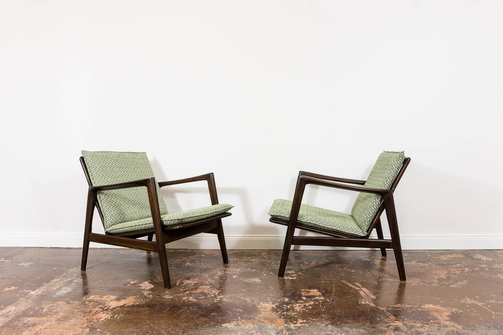 Pair Of Mid Century Armchairs Type 300 139, Poland, 1960s