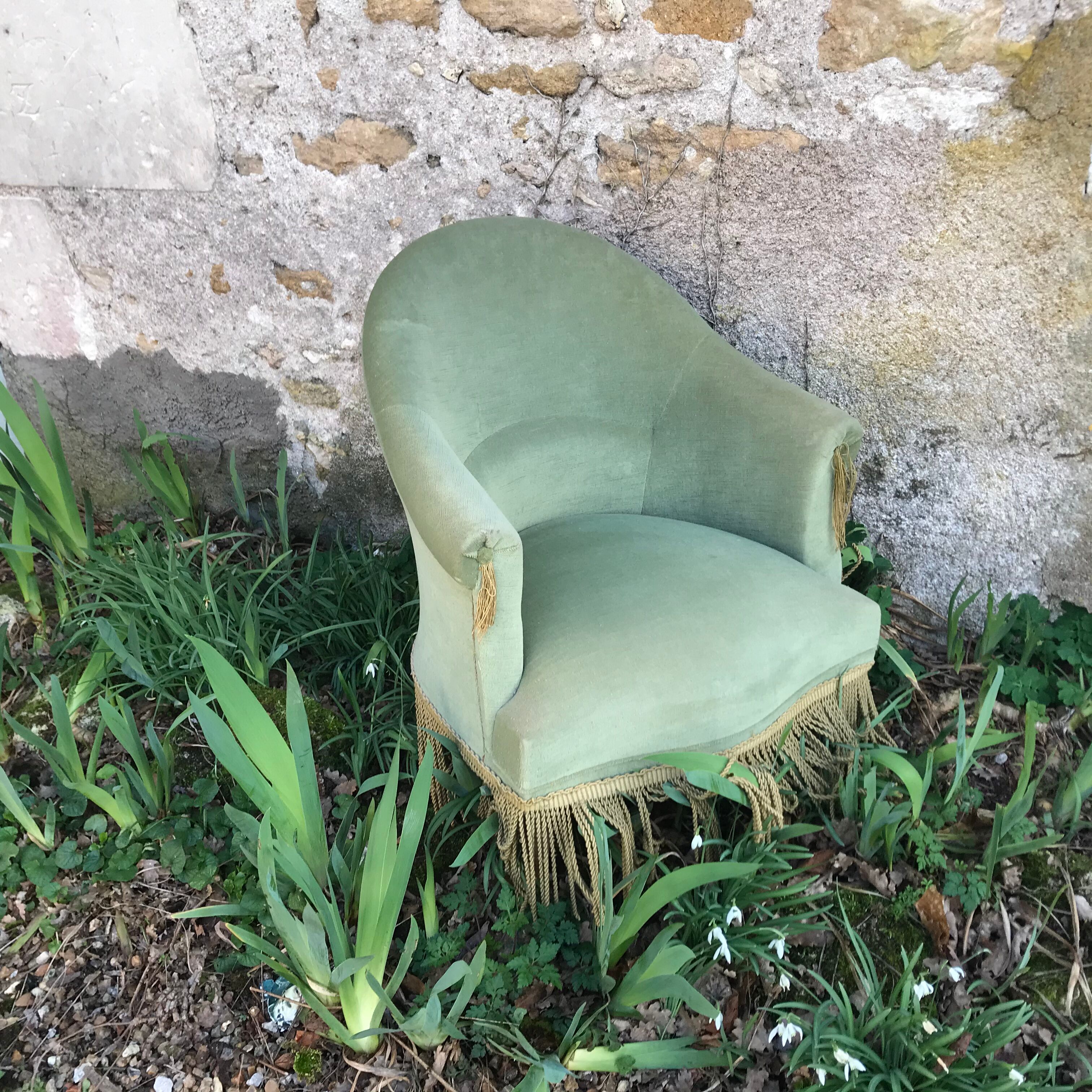 Toad armchair
