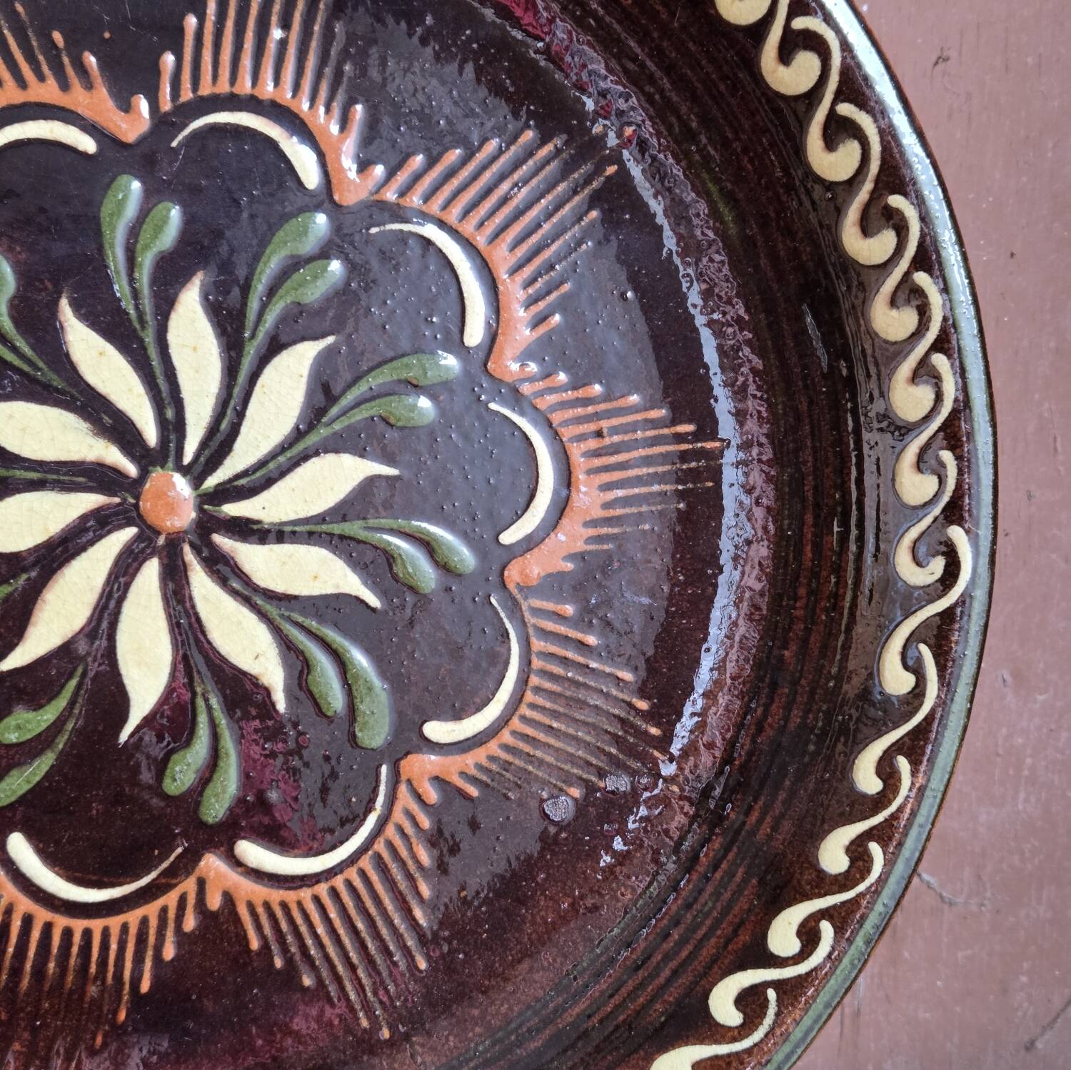 Alsatian earthenware plate