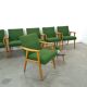 Ensemble de 6 chaises de salle à manger vertes en bois de hêtre.