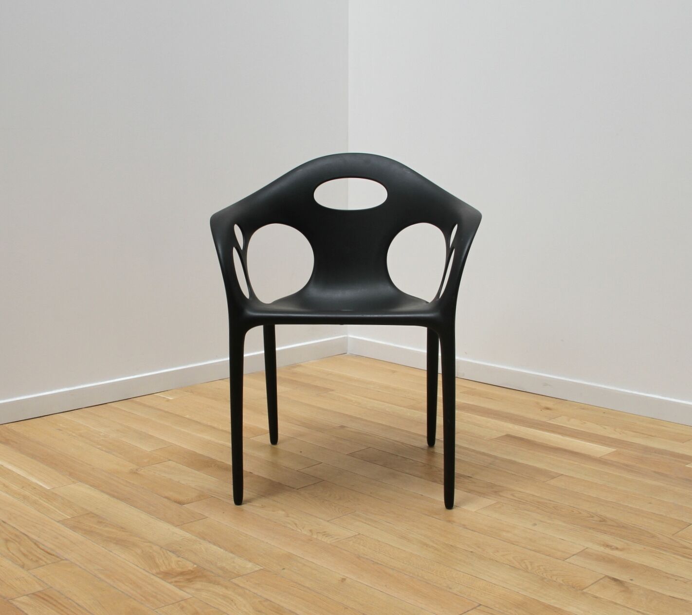 Supernatural Chair, Moroso