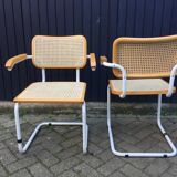 Chaises S64 blanches de Marcel Breuer