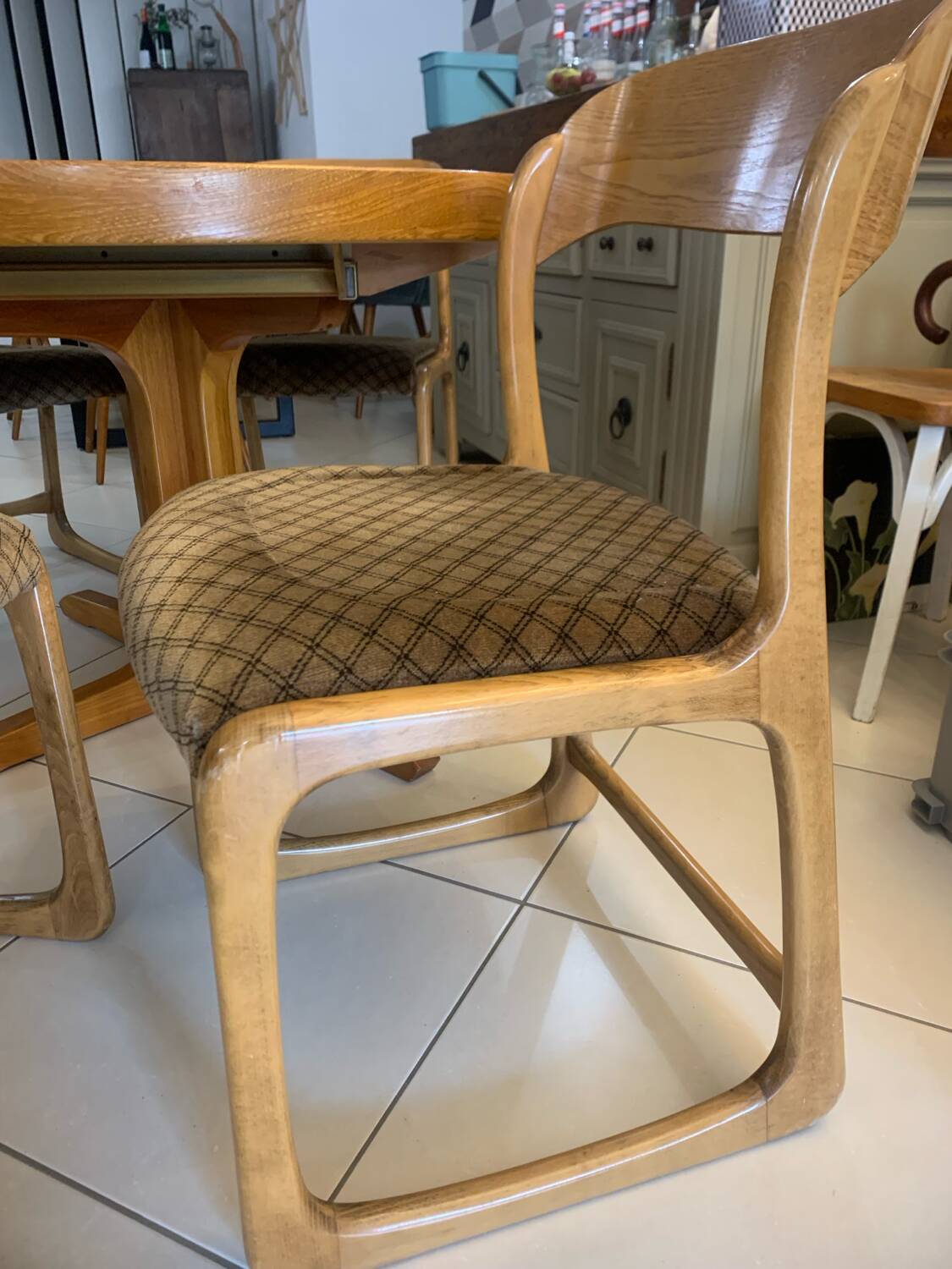 Baumann table and chairs