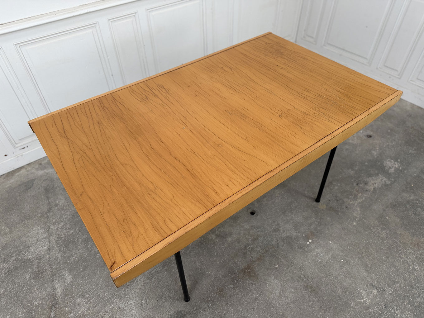 Table Alain Richard 1950