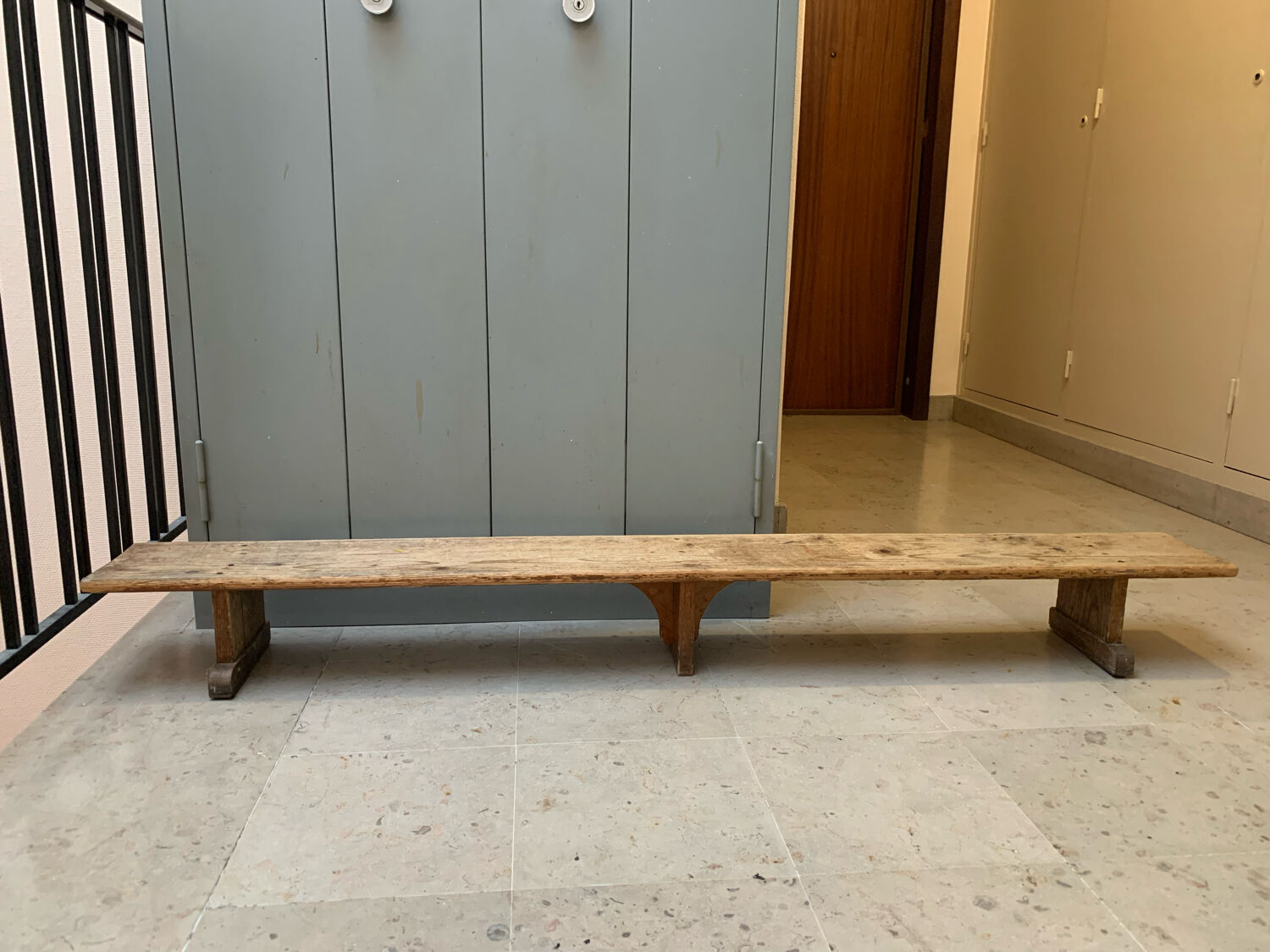 Banc ancien en bois