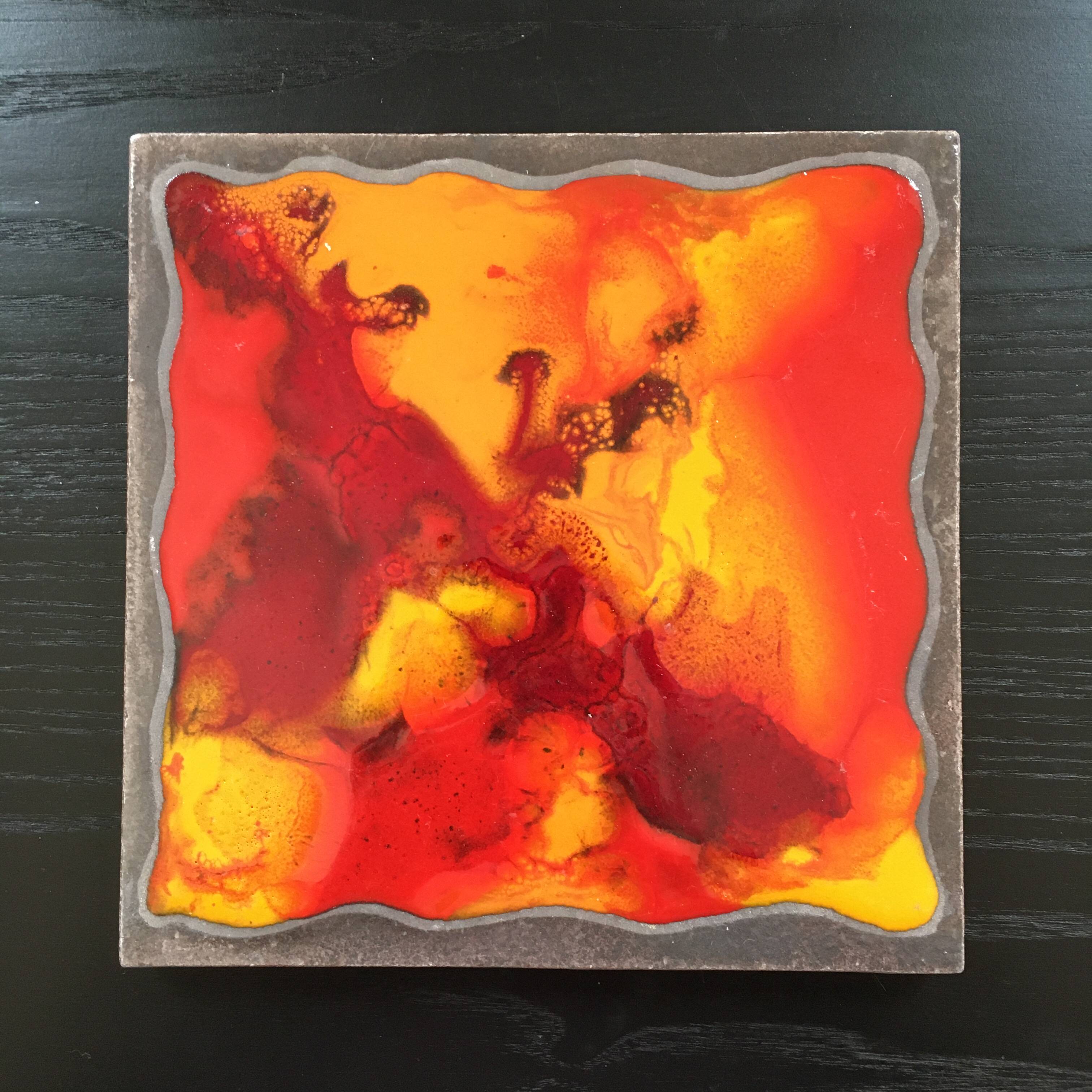 Enamelled lava trivet
