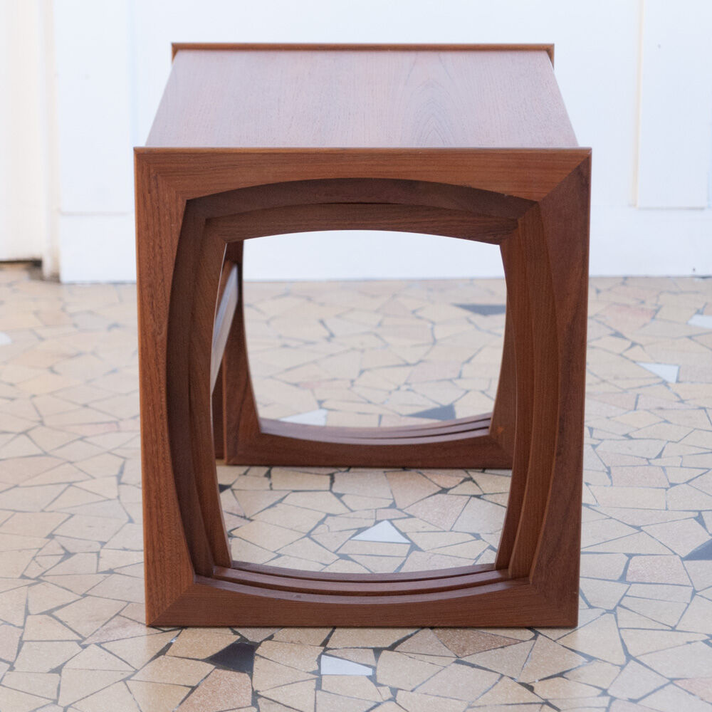 Modernist gigogne coffee table