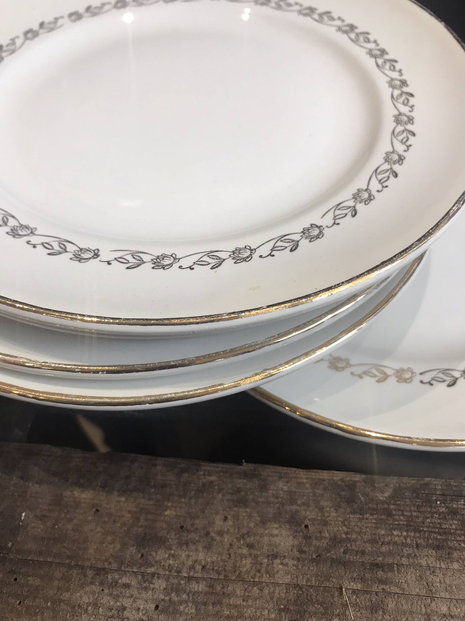 5 dessert plates from Moulin des Loups, Orchies