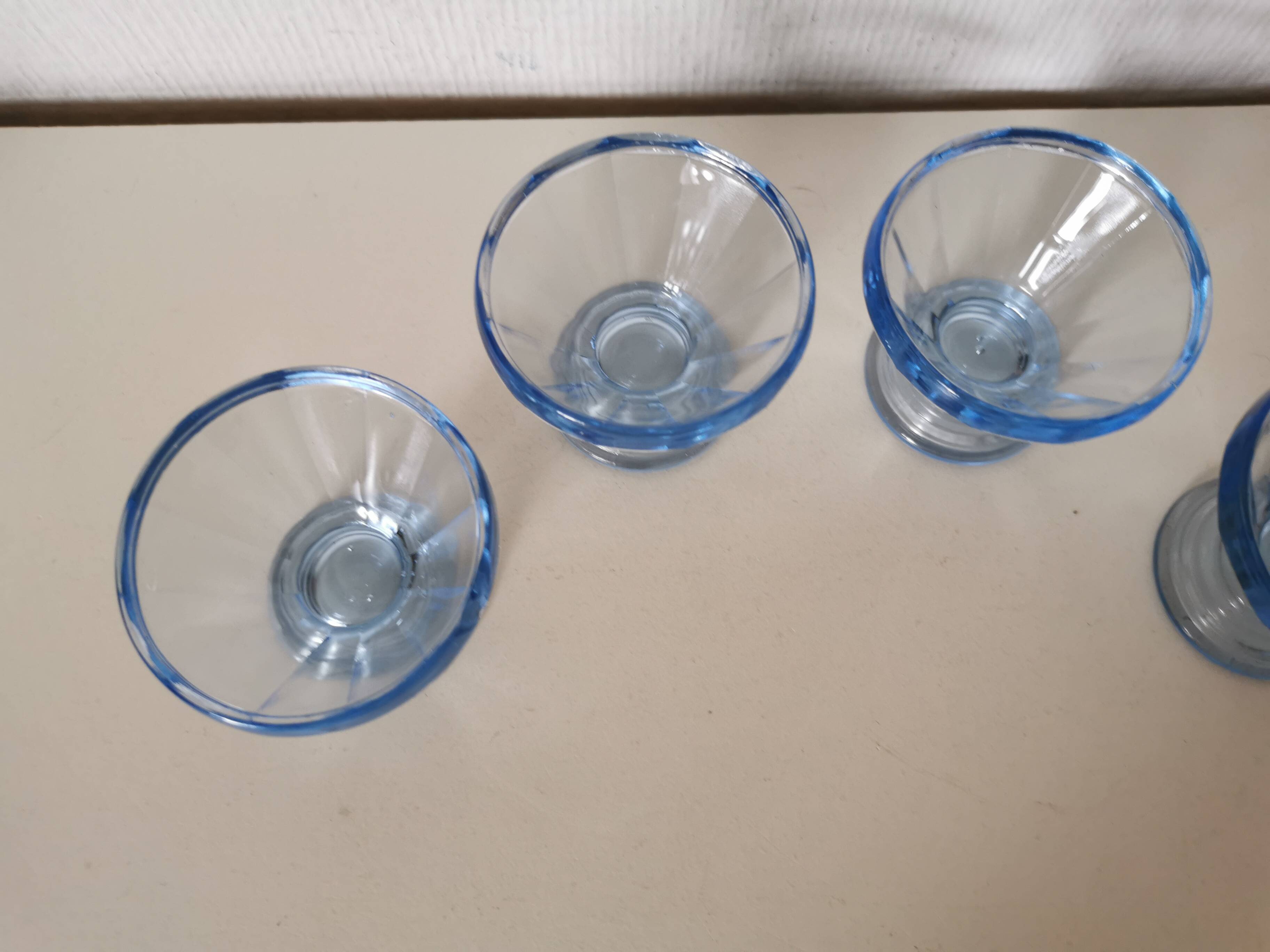 Set of glasses, coupe, ice cream, Normandy hole, cooked wine, digestives, art deco, blue