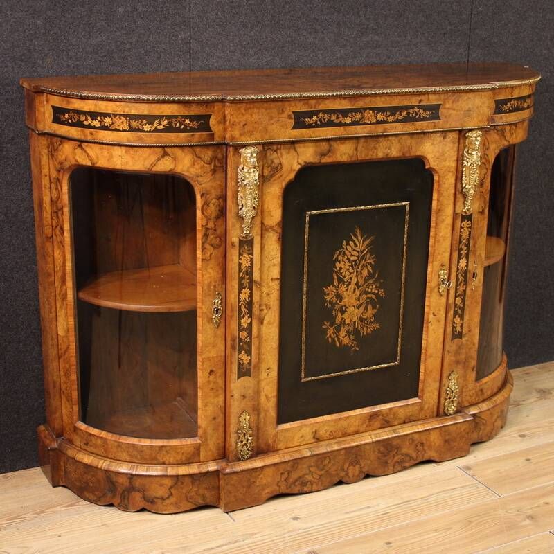 Buffet anglais en marqueterie, 20e siècle