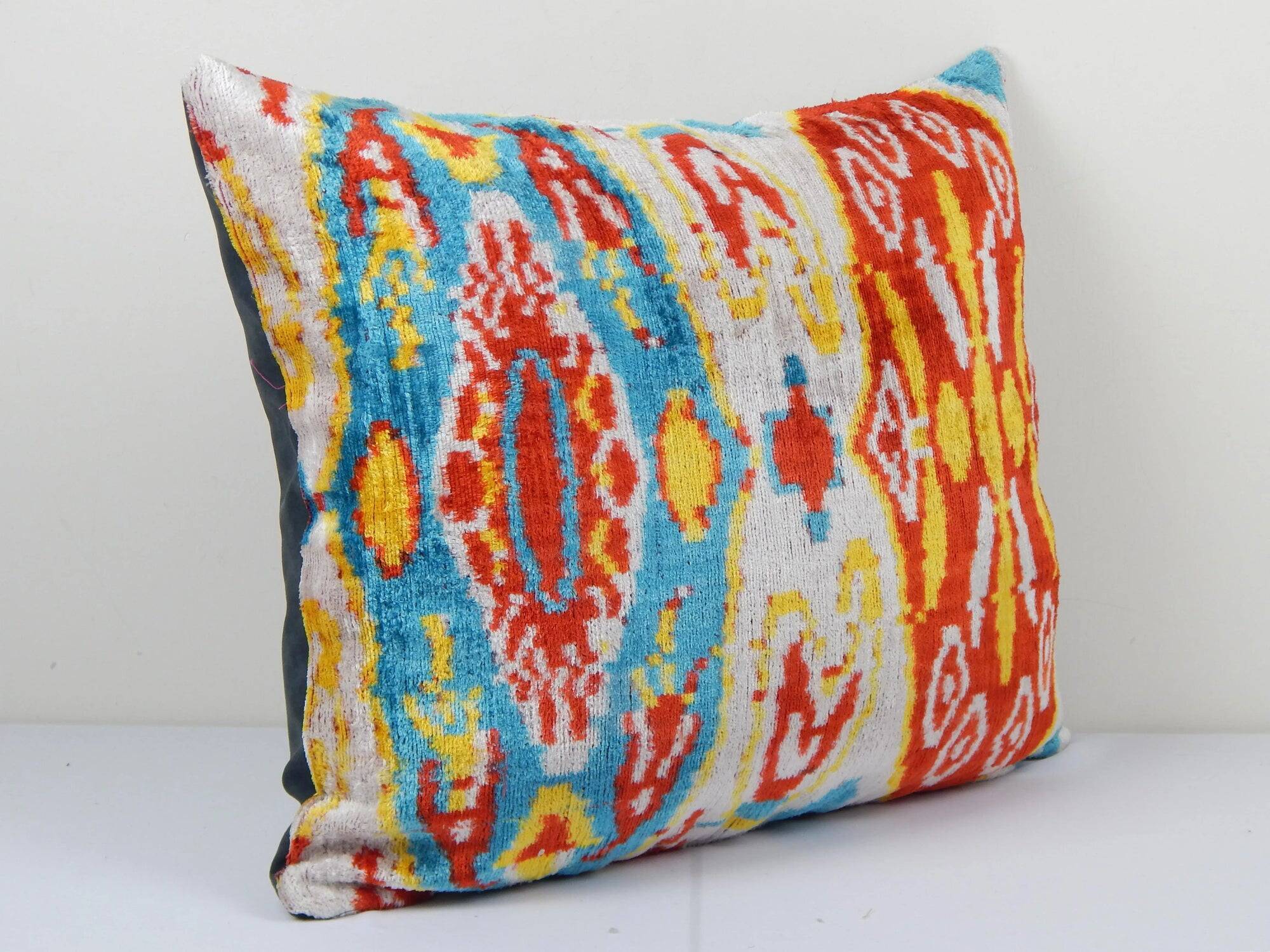 Vintage ikat cushion cover 51x41 cm