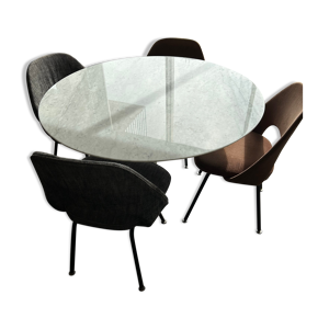 Ensemble table et chaise Knoll en marbre par Eero Saarinen