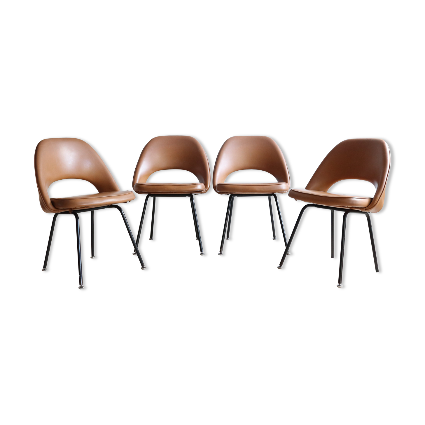 Suite of 4 Conference chairs by Eero Saarinen for Knoll of the 50s