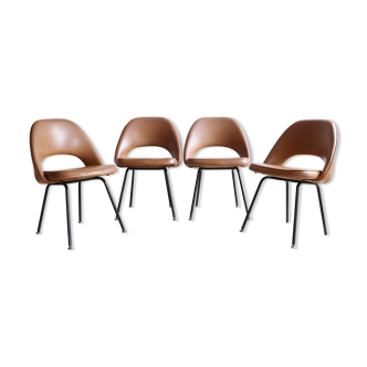 Suite of 4 Conference chairs by Eero Saarinen for Knoll of the 50s