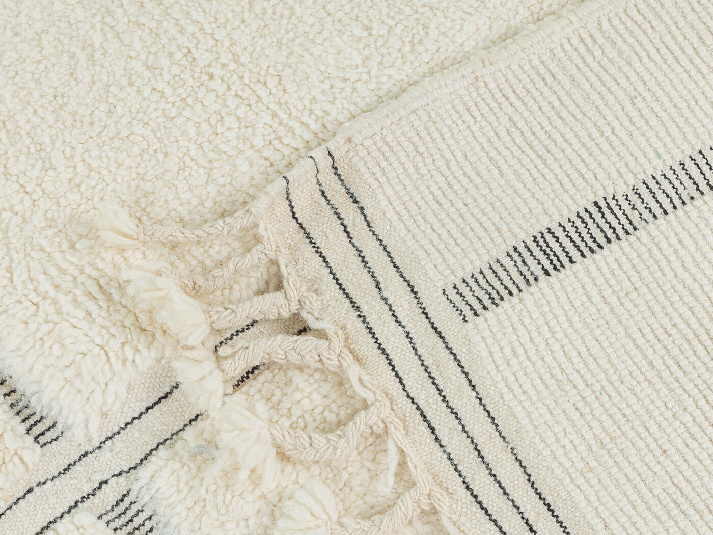 Airway, berber rug, 213 x 295