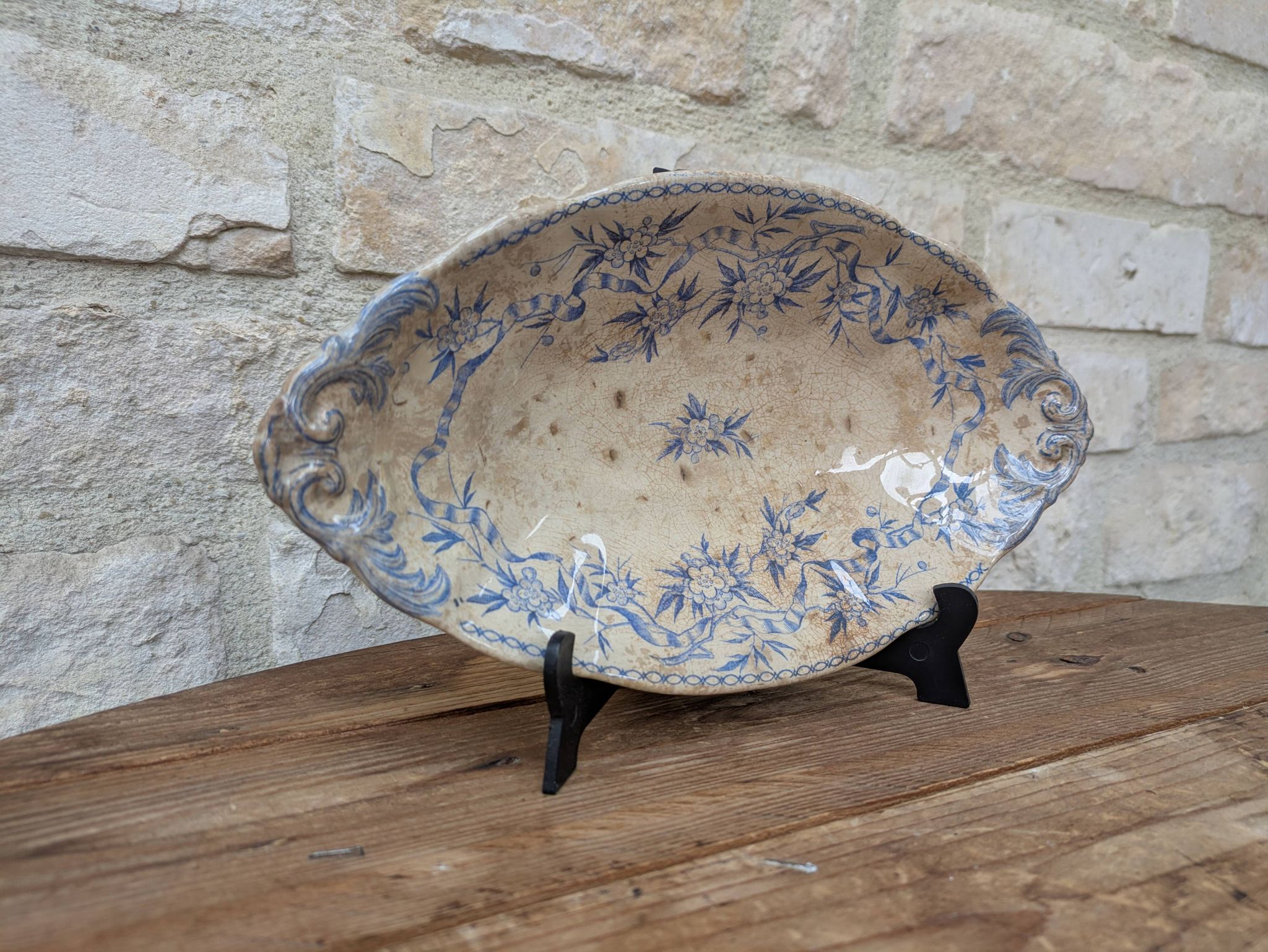 Antique U&C ceramic thorn bowl