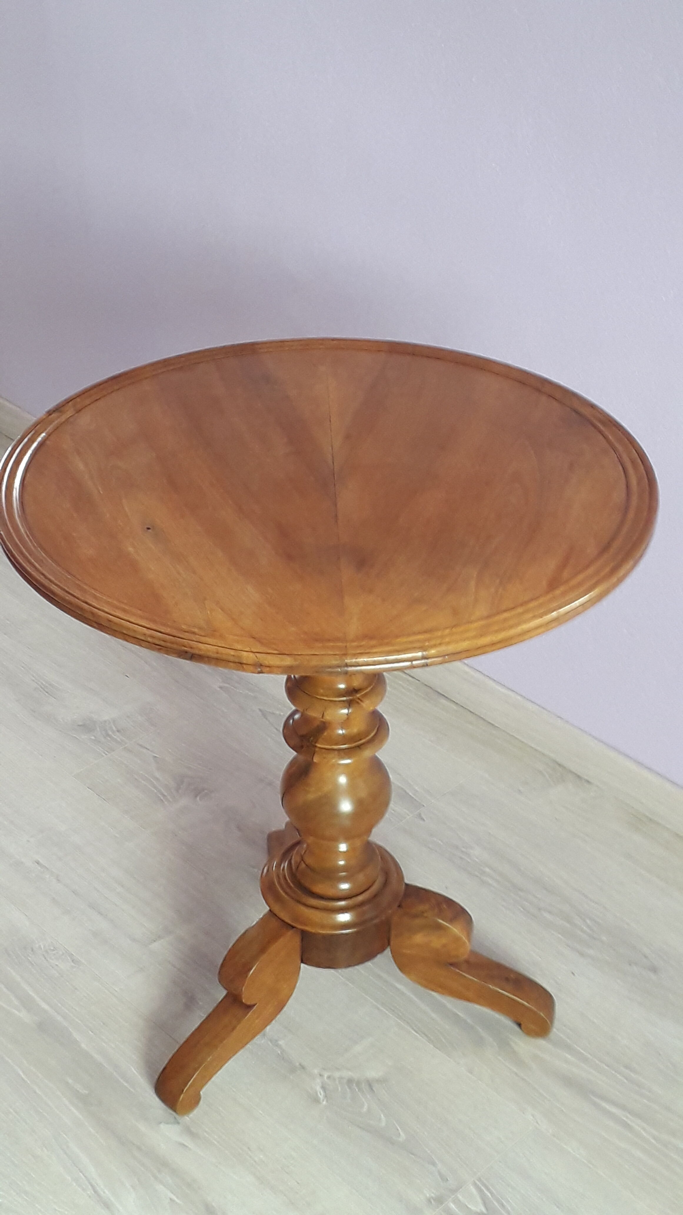 Louis Philippe period round healing