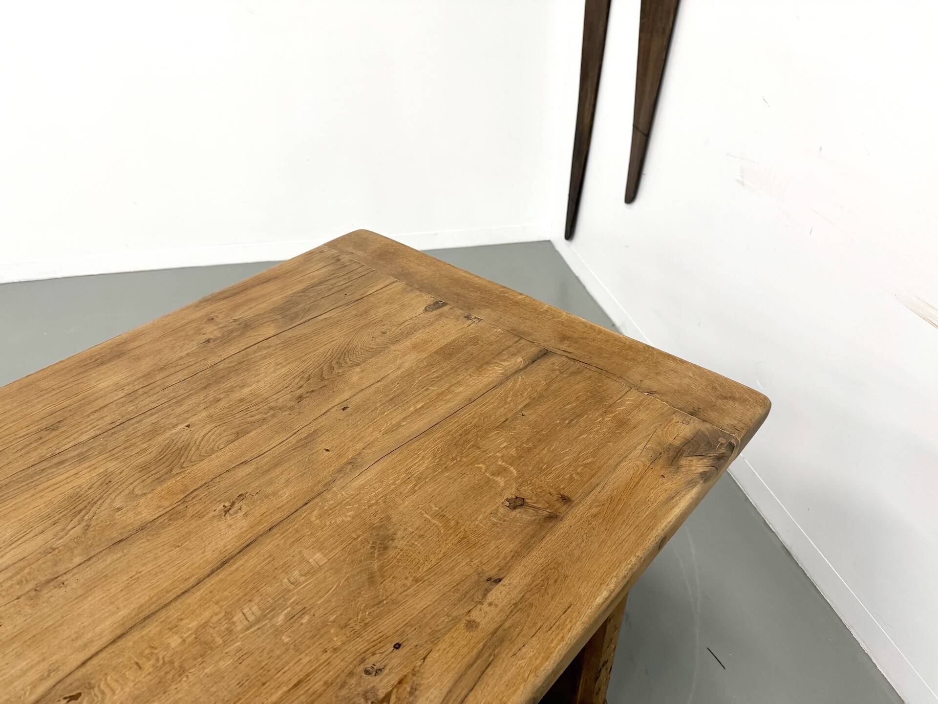 Extendable oak table, 1950s