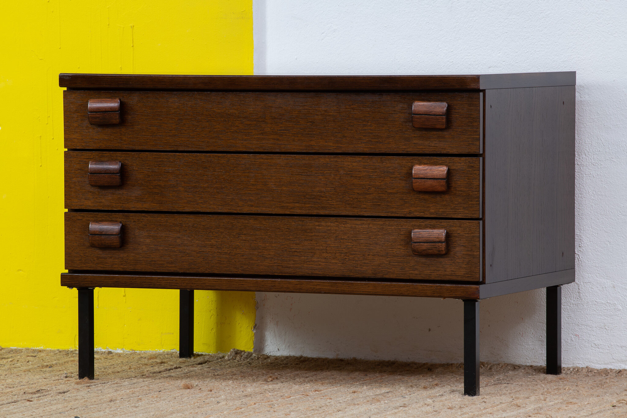 Scandinavian dresser 95 cm