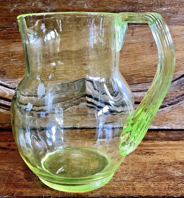 Ancien gros pichet carafe pot broc à eau en ouraline