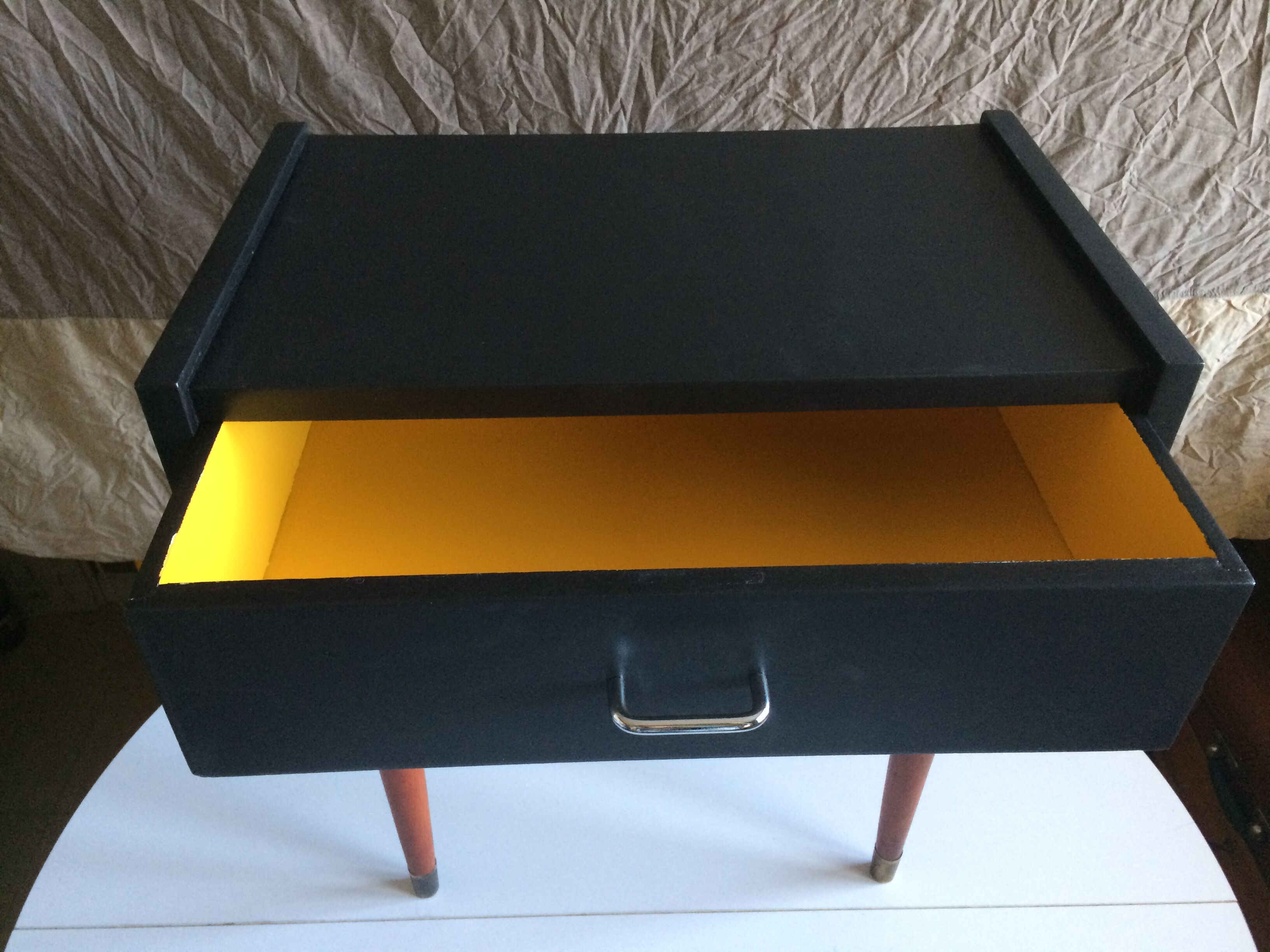 French vintage bedside revisited in black mast 60