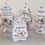 Apothecary pot "estragon" in faience of moustiers