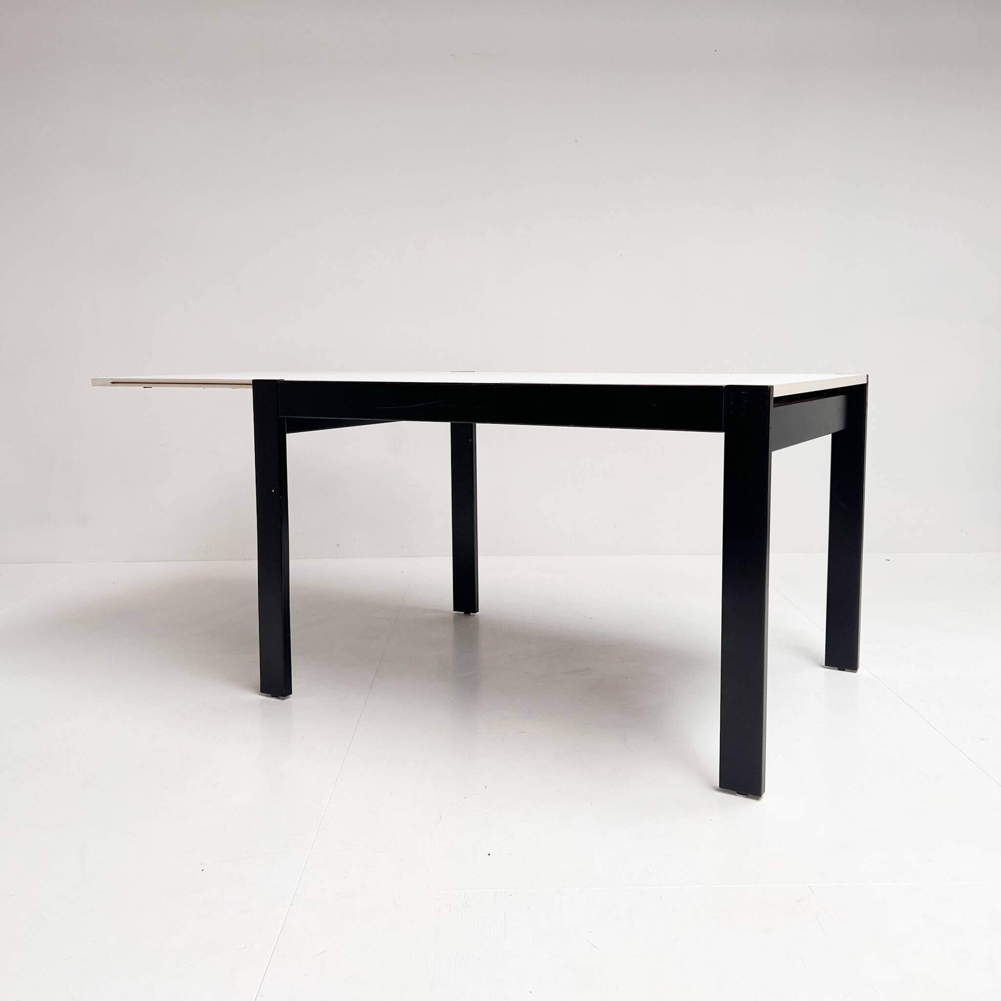 Table à manger extensible par Pastoe, années 1960