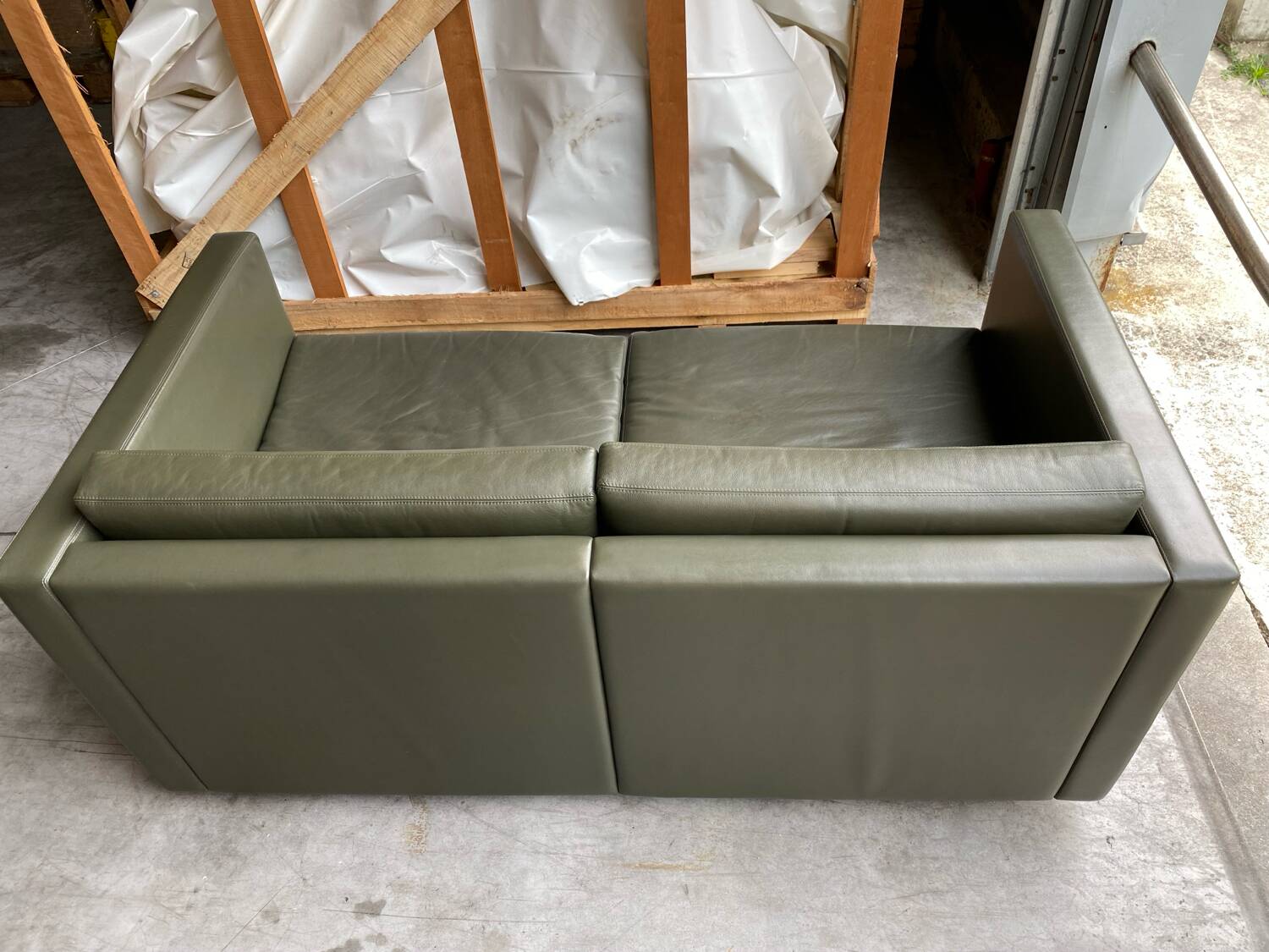 Pfister sofa for Knoll in khaki leather