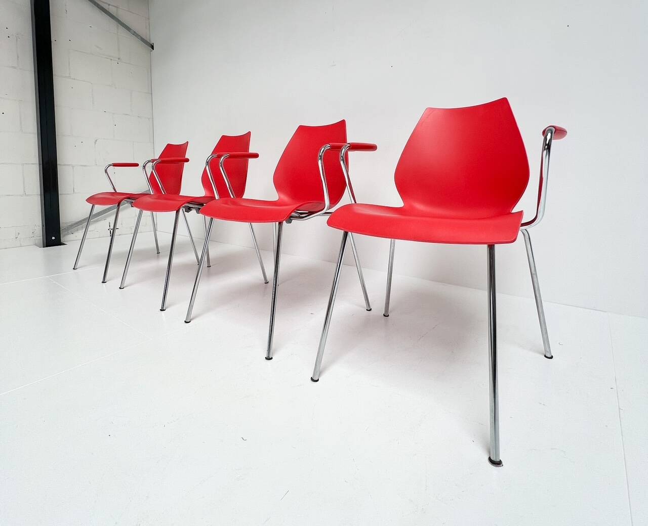 Set of 4 Maui Kartell chairs by Vico Magistretti, 1980s