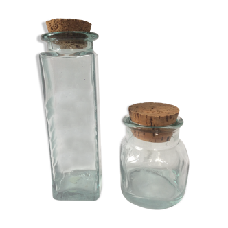 2 vintage jars