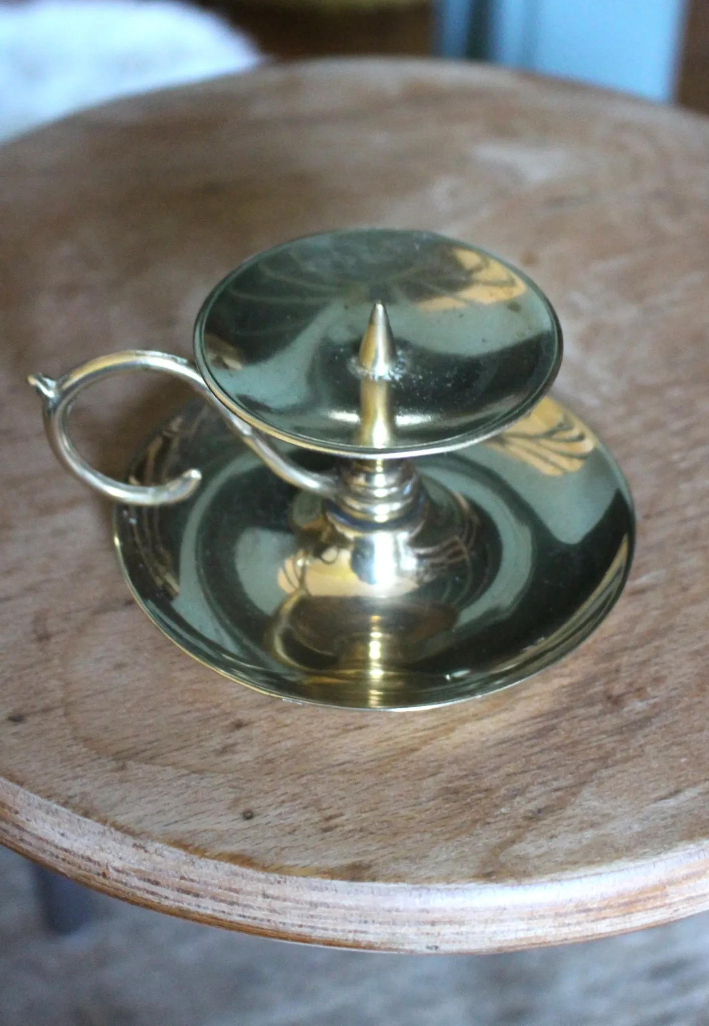 Candle holder rat of the cellar brass candle holder