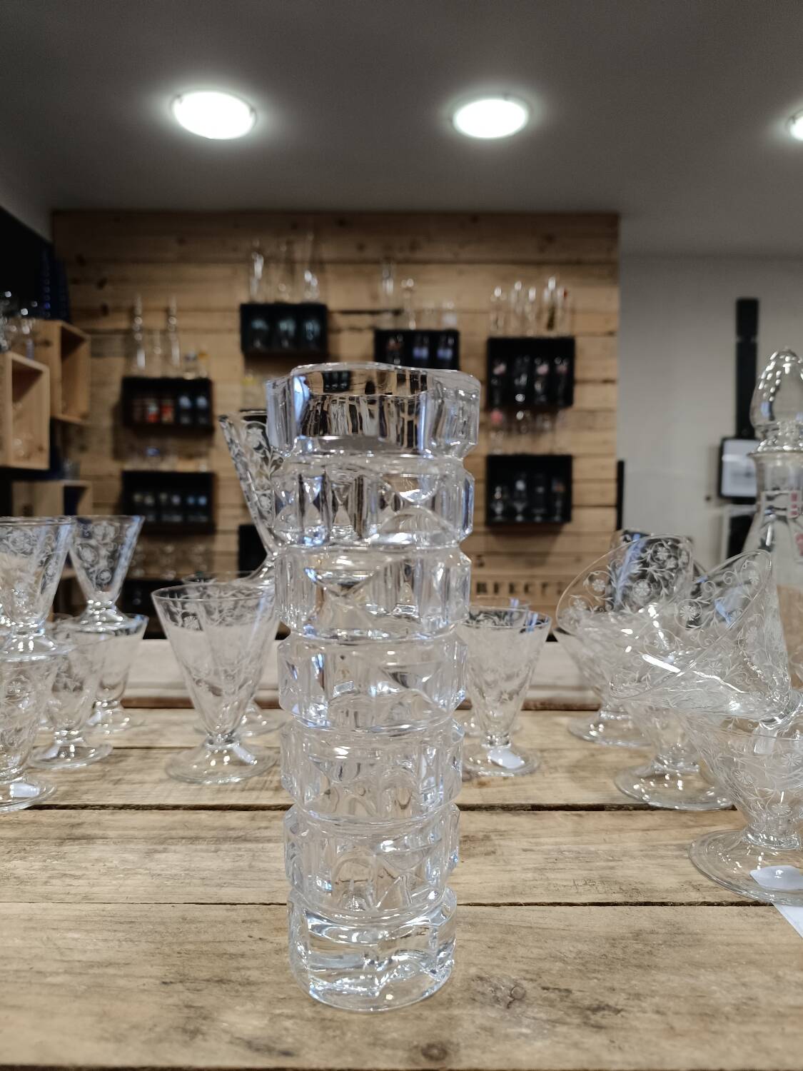 Arques crystal vase