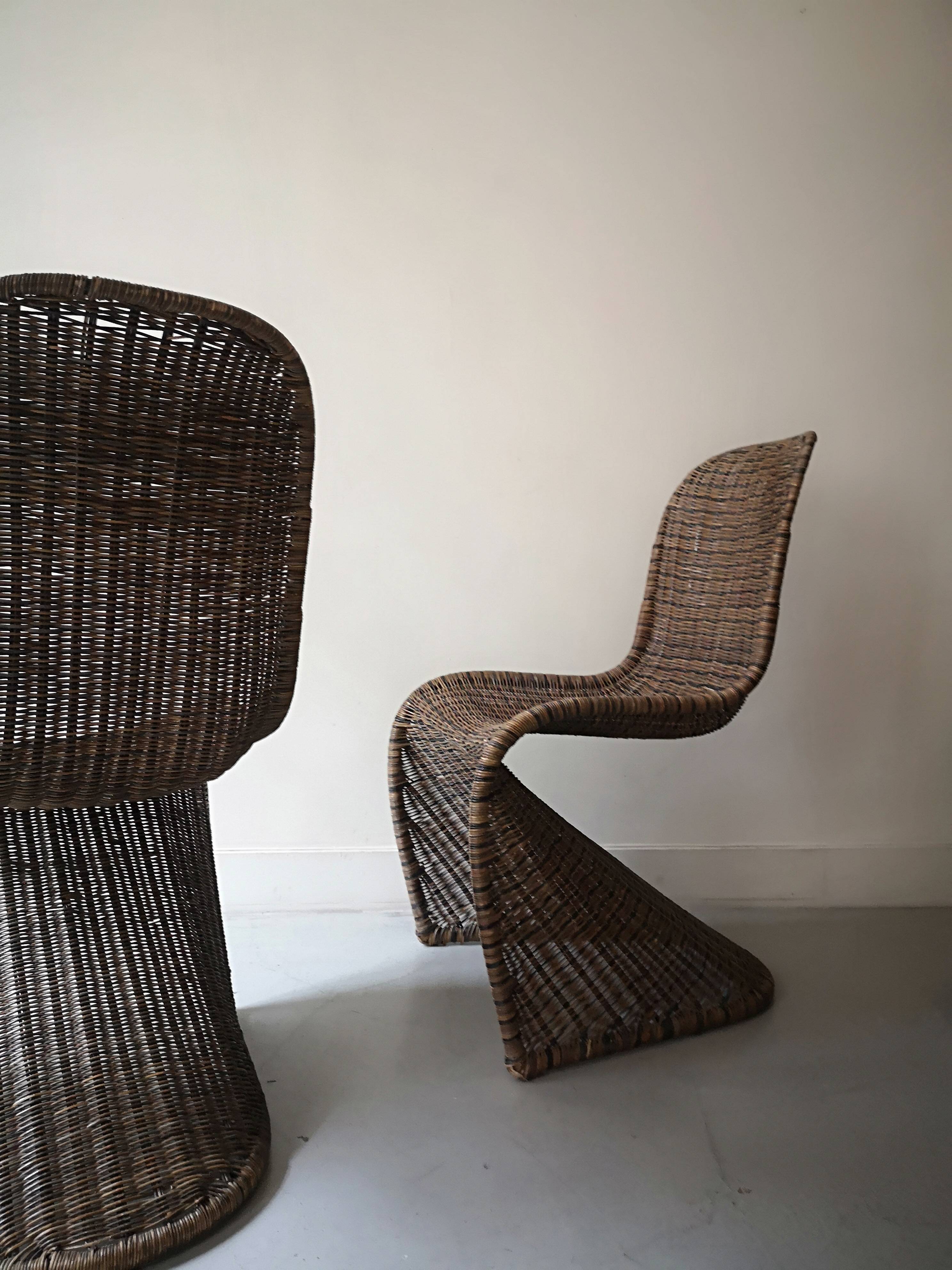 set de 2 chaises incurvées en rotin, design 1960 / 1970