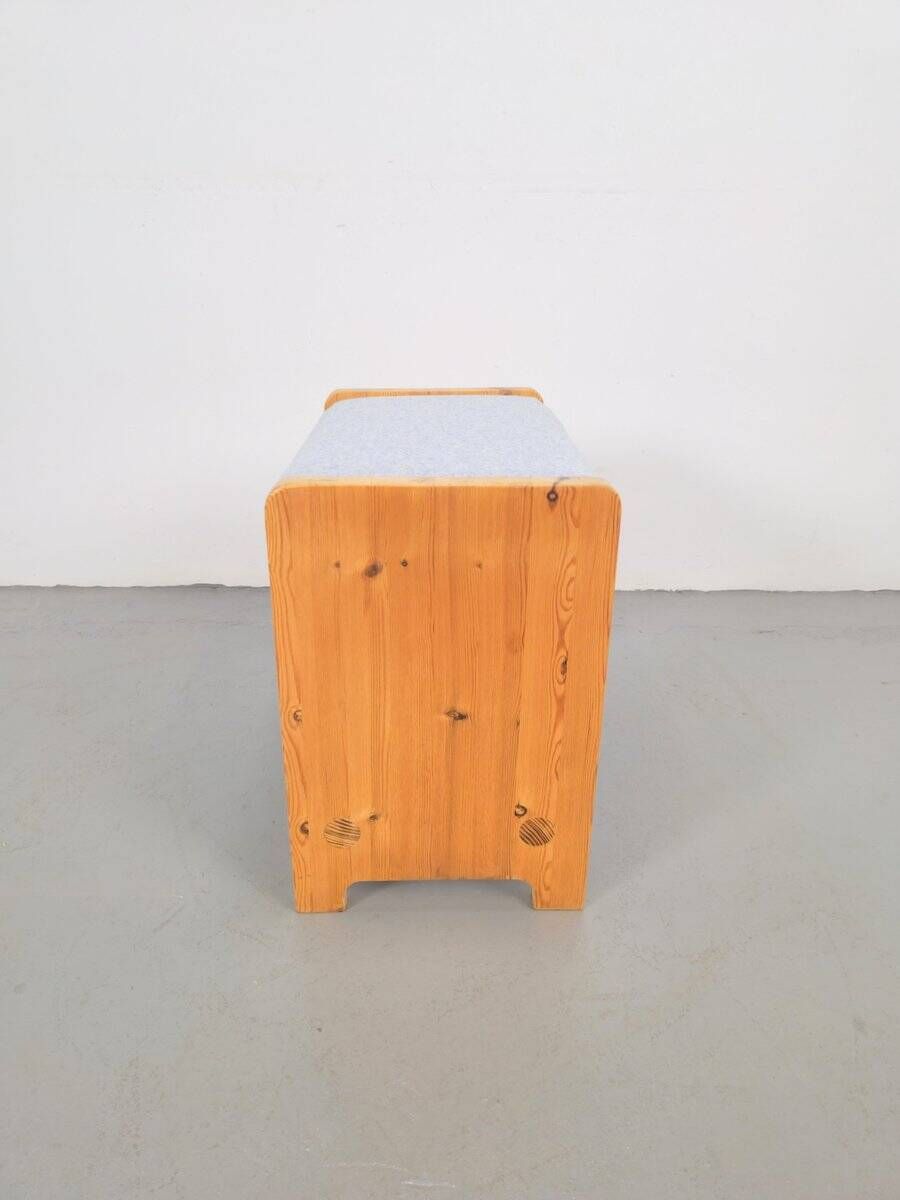Mid-Century Scandinavian Pine Stool in the style of Charlotte Perriand, Denmark, 1960s