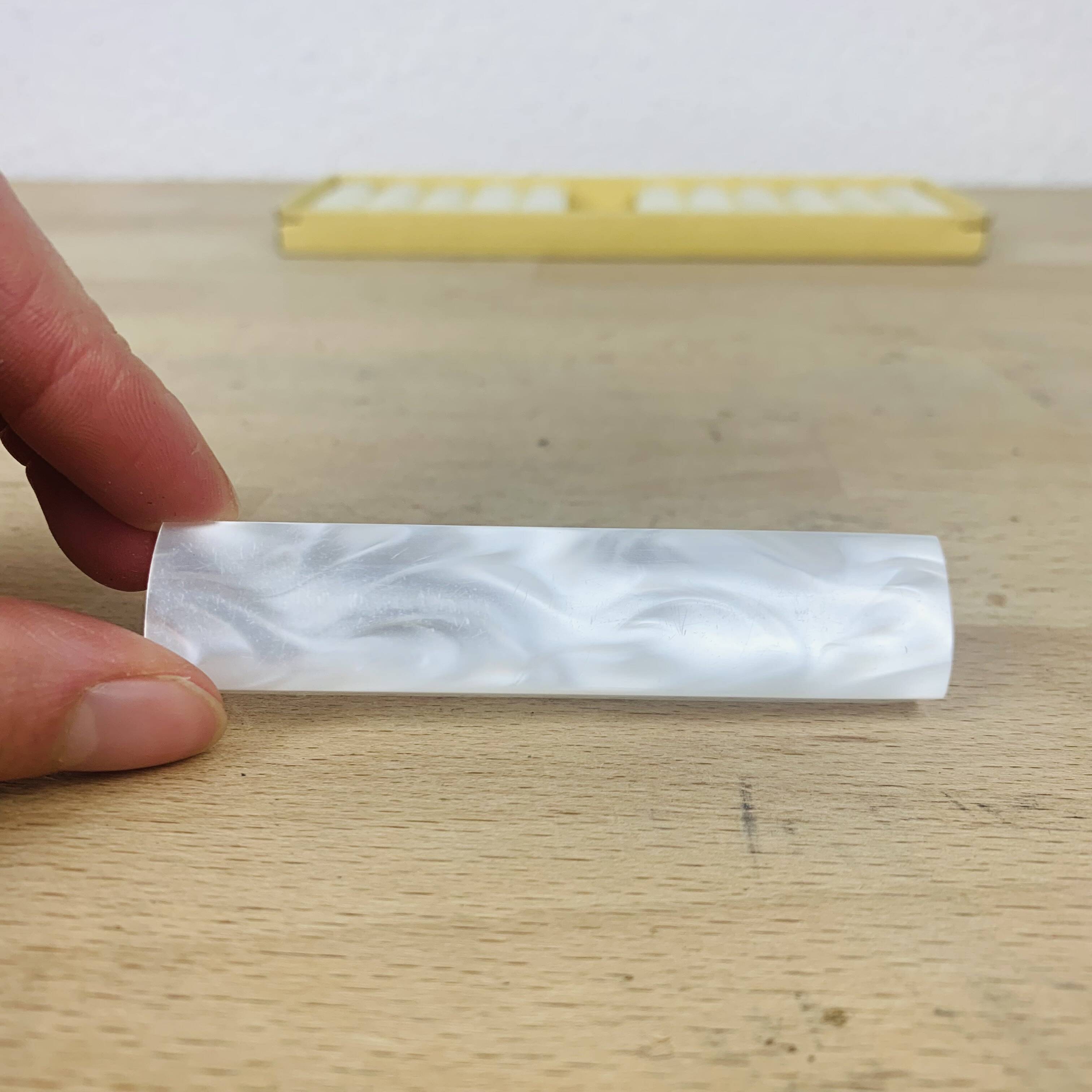 12 vintage mother-of-pearl effect knife holders