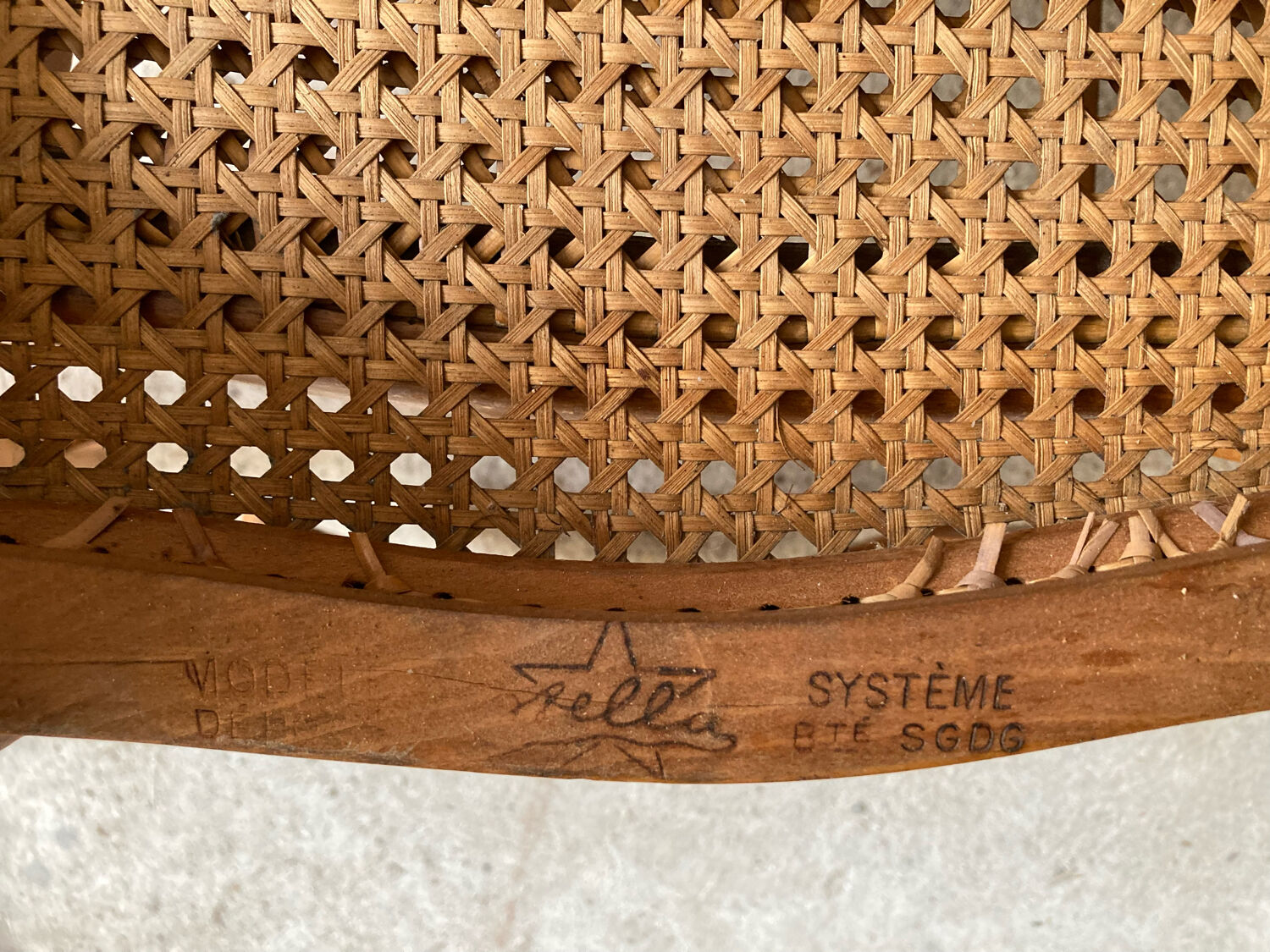 Canned chairs bistrot Stella