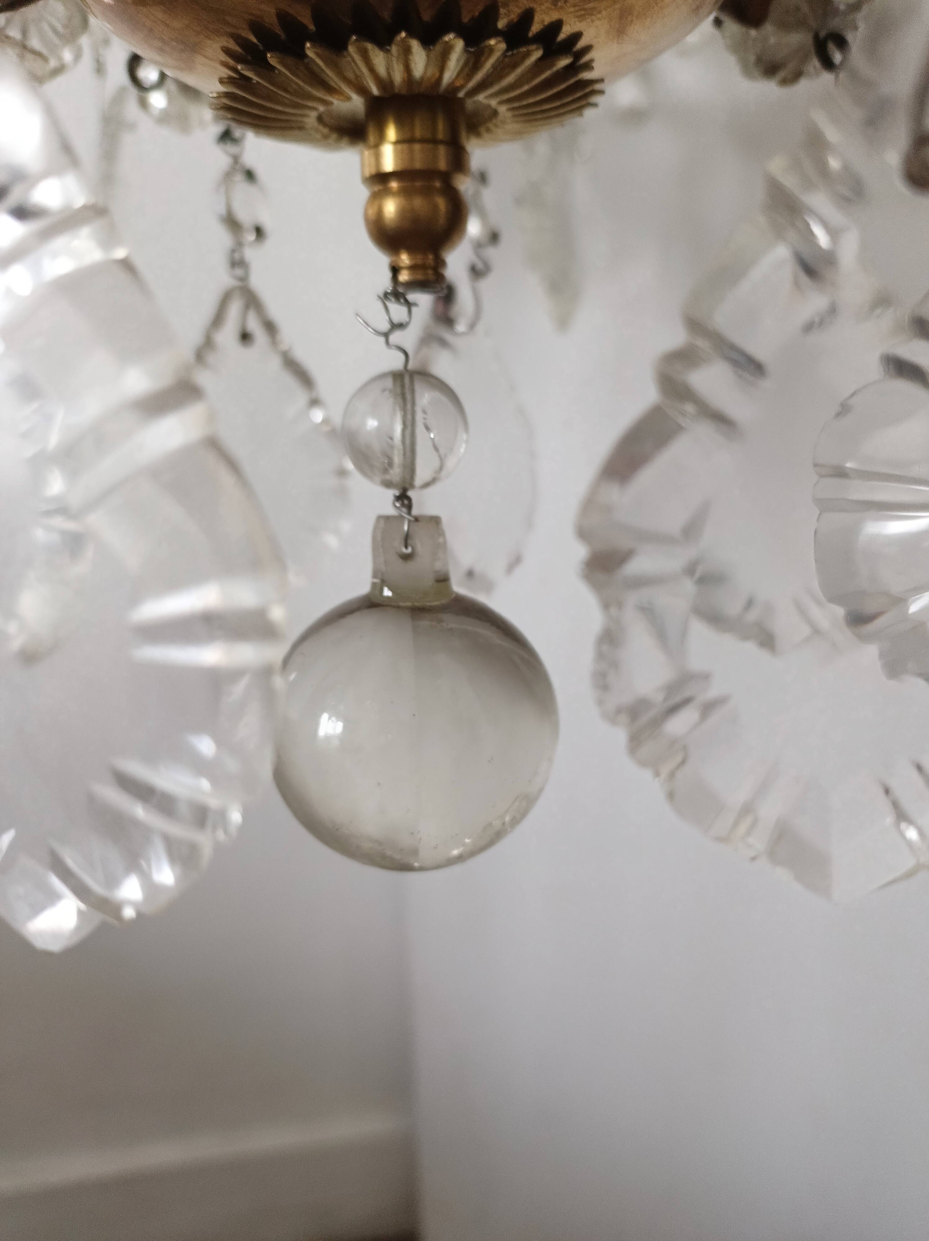 Glass pendant chandelier
