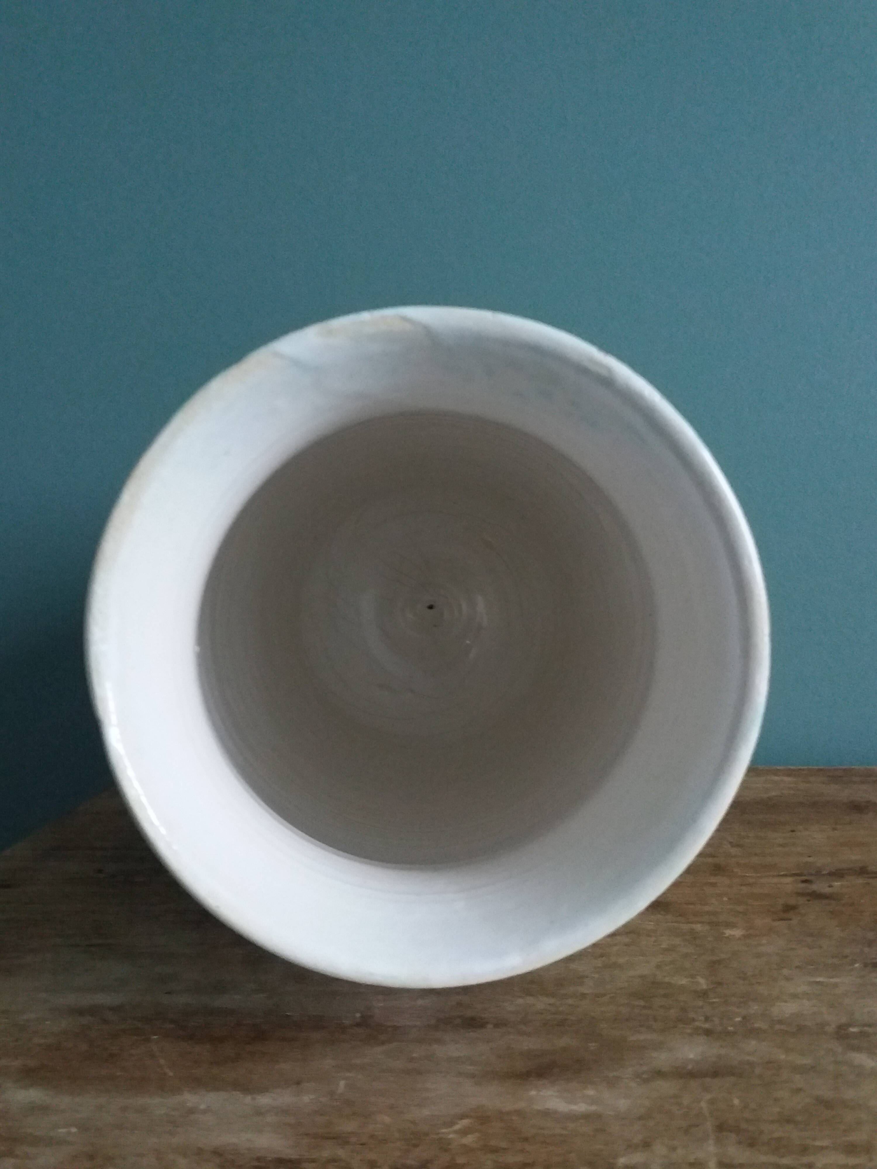 Vase signed Gabet hand-painted decoration