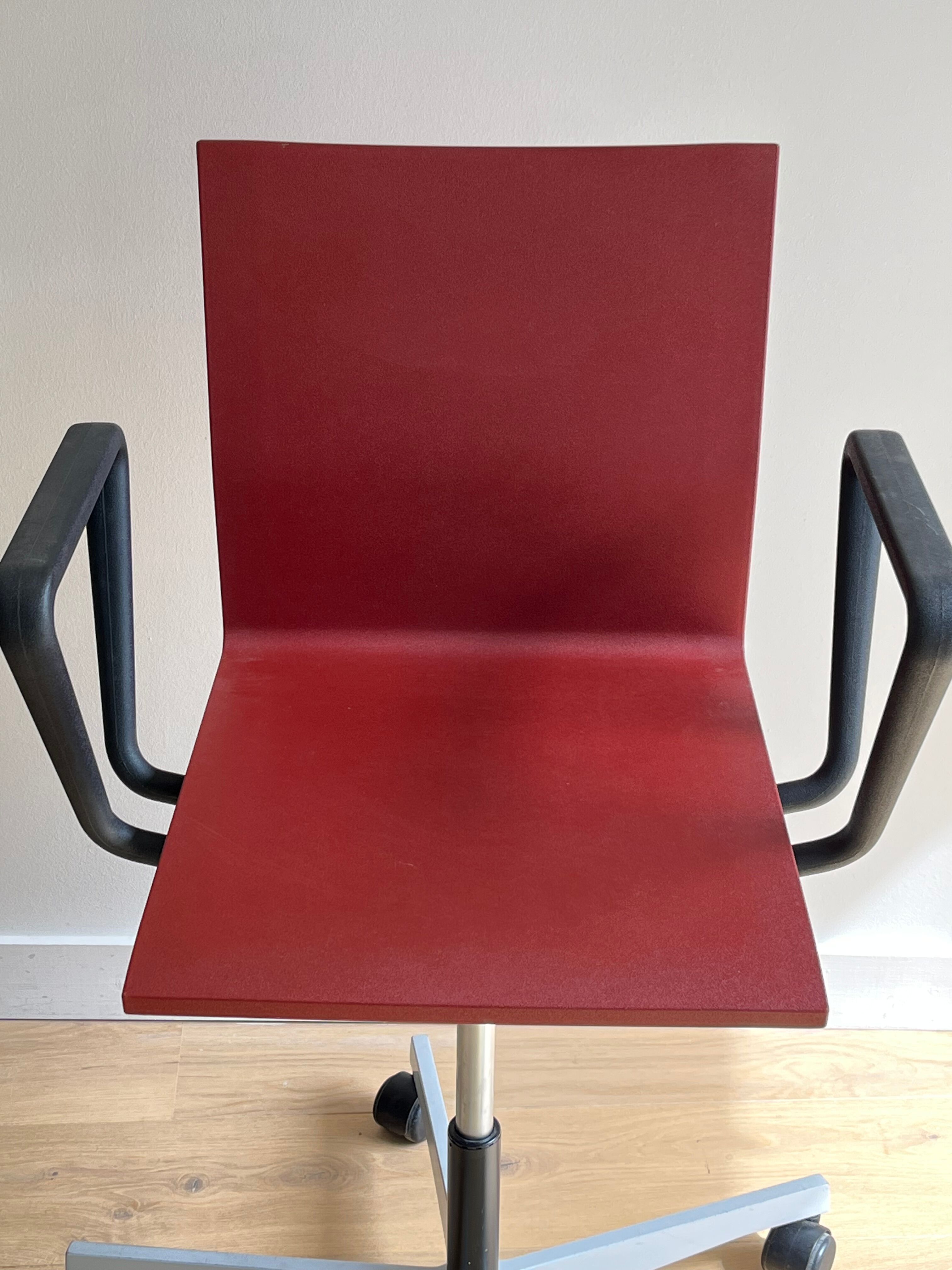 Designer armchair 04 by Maarten Van Severen for Vitra