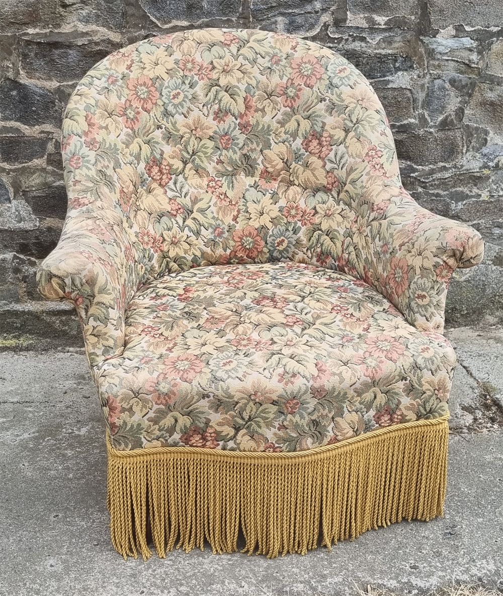 Toad armchair floral tapestry vintage 50s