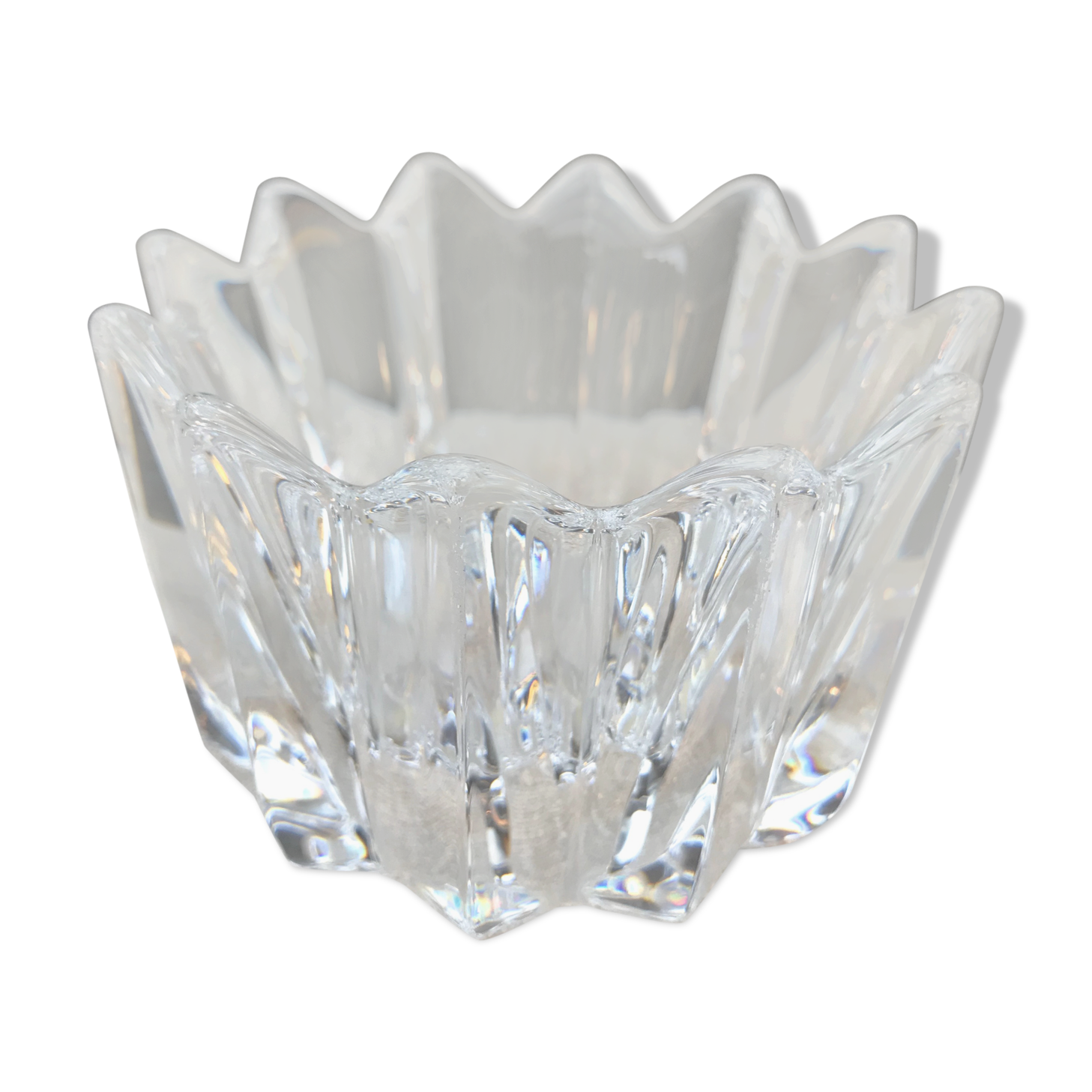 Small tulip pocket or signed crystal baguier, Scandinavian design by Jan Johanson Orrefors