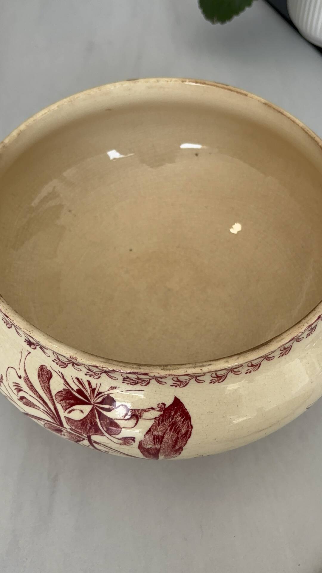 Red earthenware soup tureen, Gien factory, honeysuckle model.