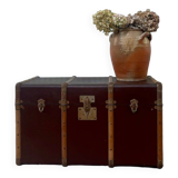 Circled travel trunk