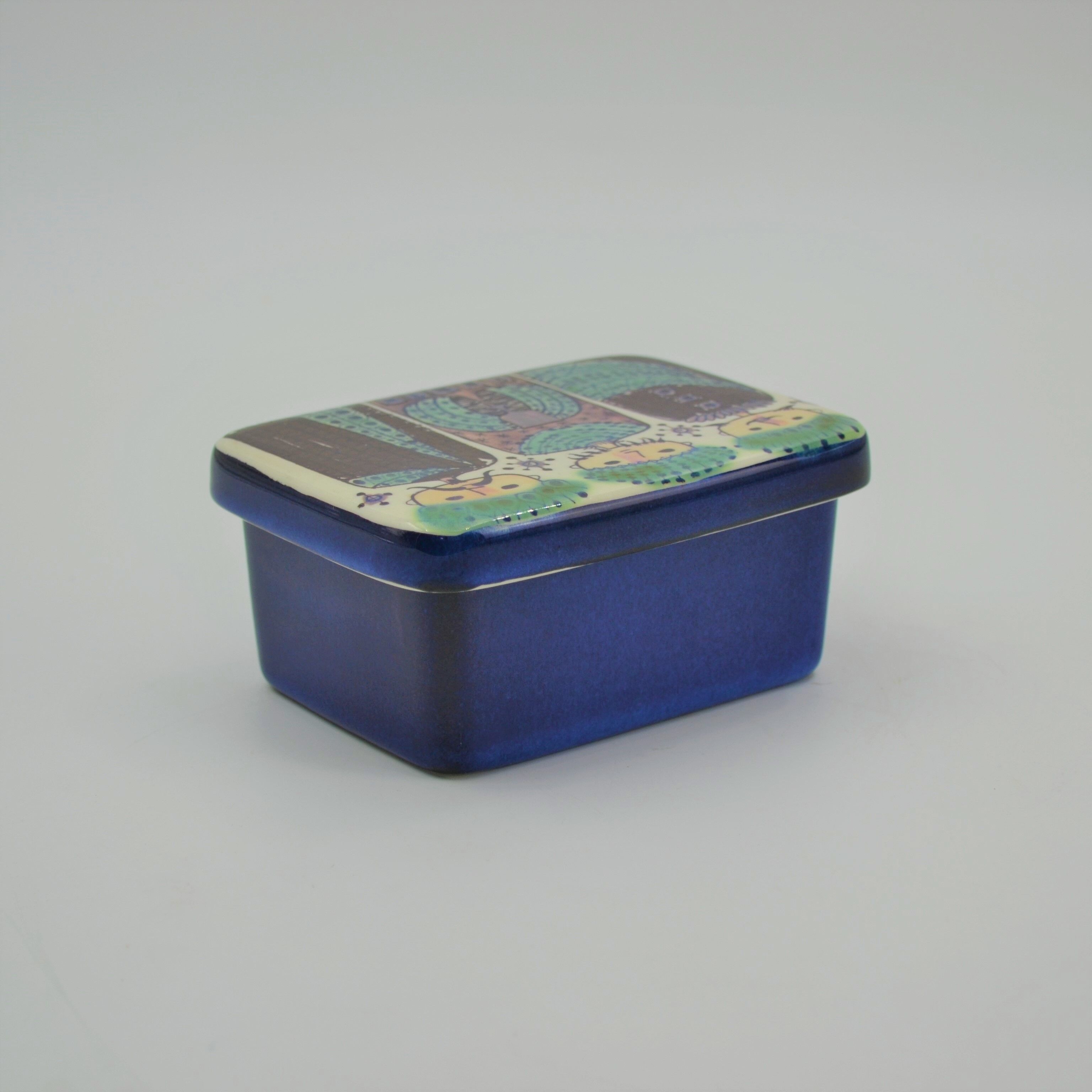 Beth Breyen's Tenera series earthenware box for Royal Copenhagen