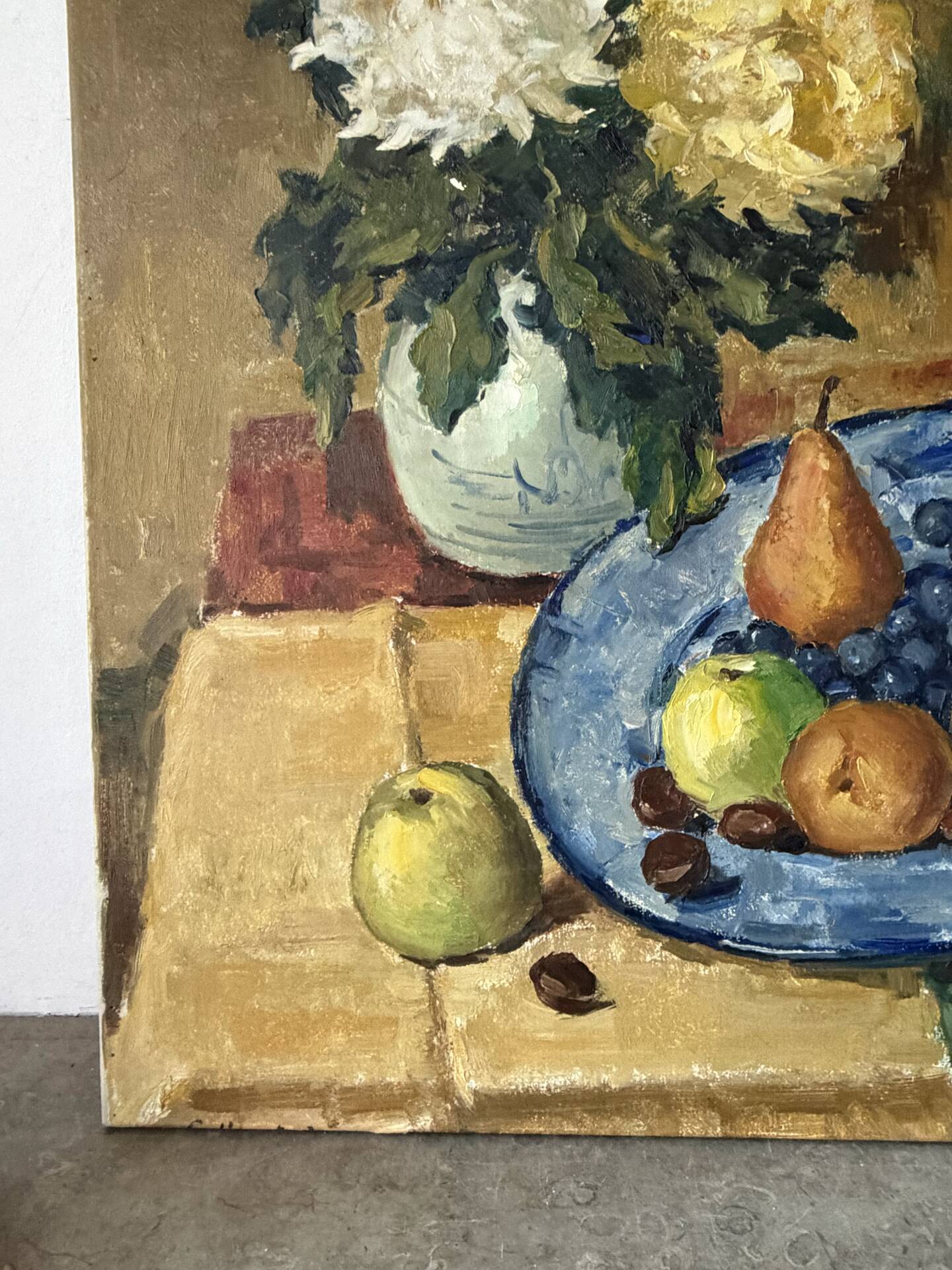 Fleurs et fruits, huile sur toile signée 1970