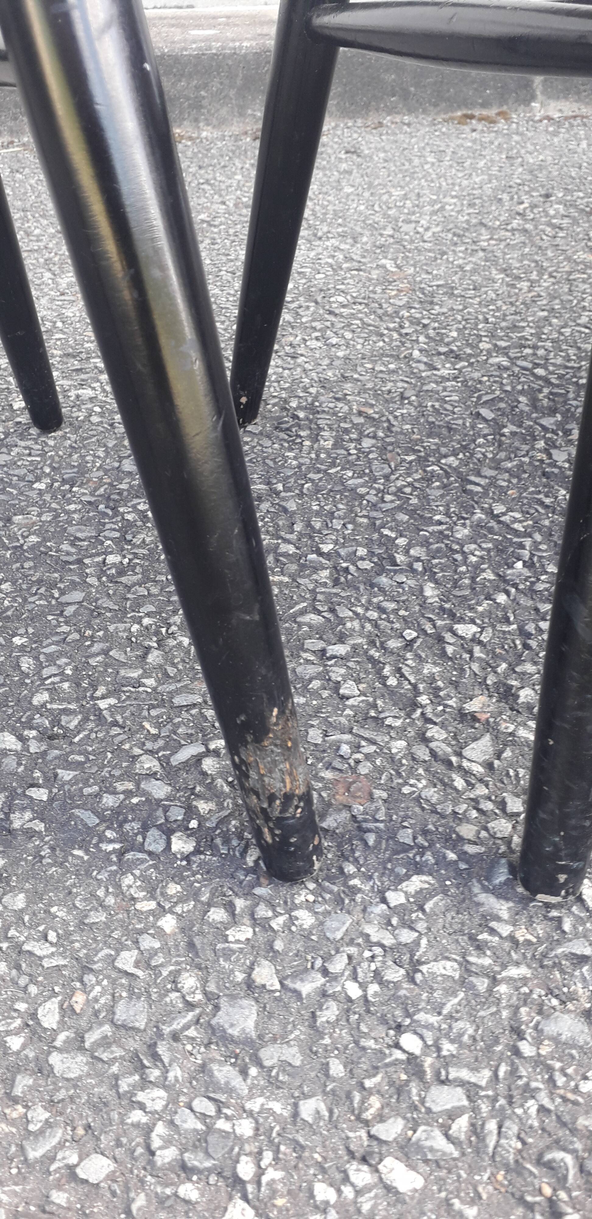 Lot of 4 vintage chairs